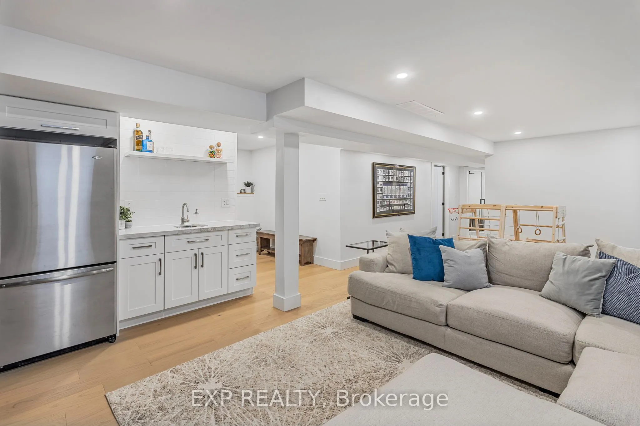 68 49th Street N