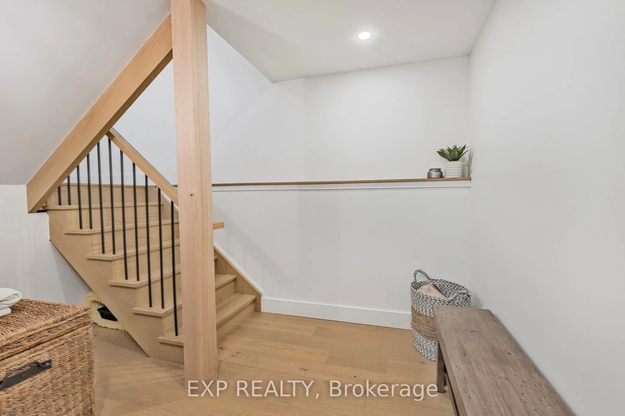 68 49th Street N