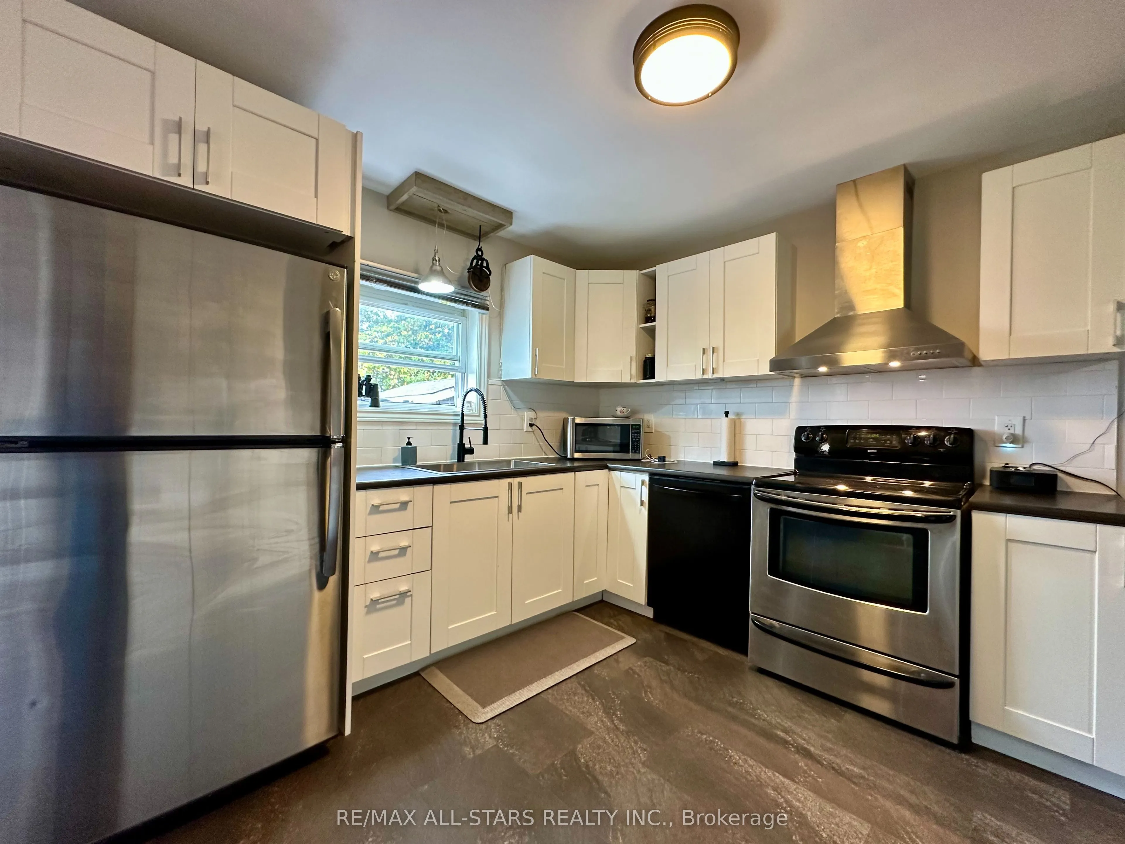 1054 Sylvan Glen Drive