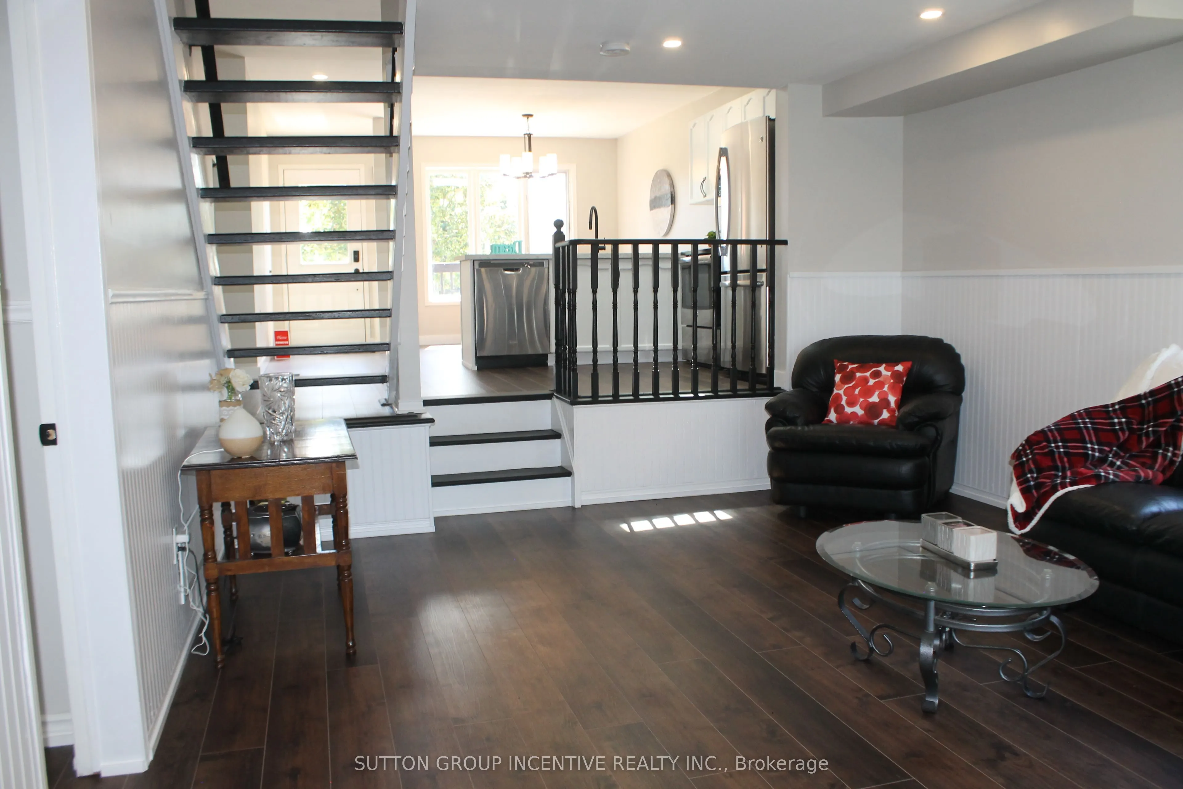 30 Assiniboine Drive