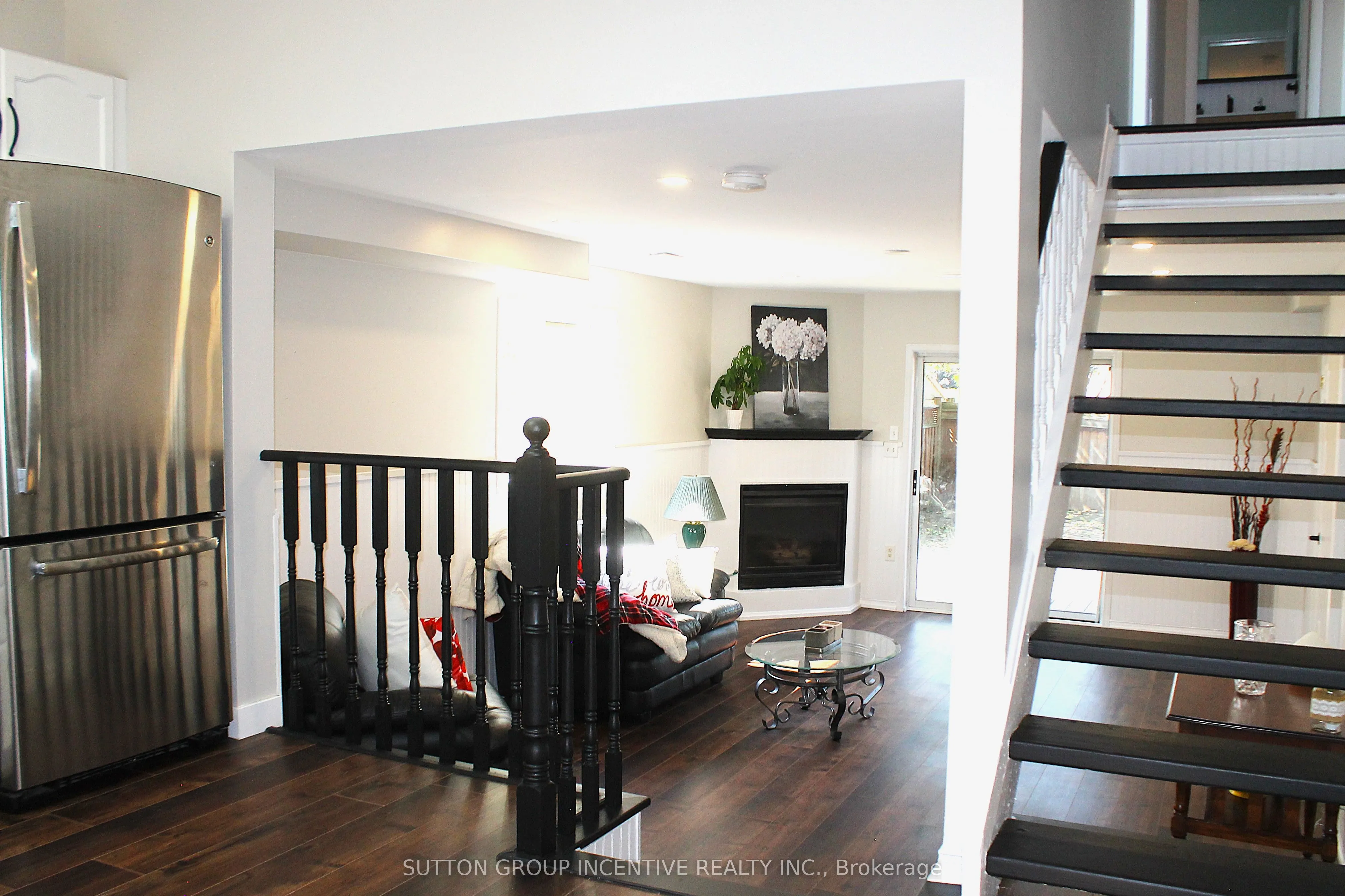 30 Assiniboine Drive