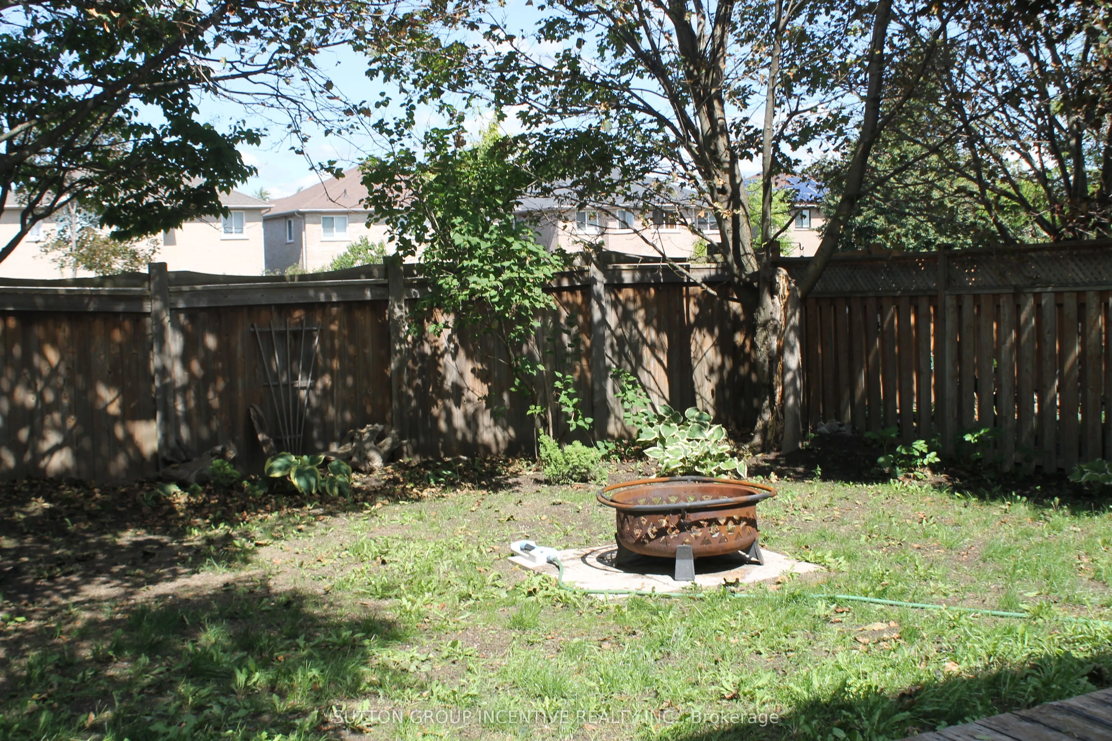 30 Assiniboine Drive