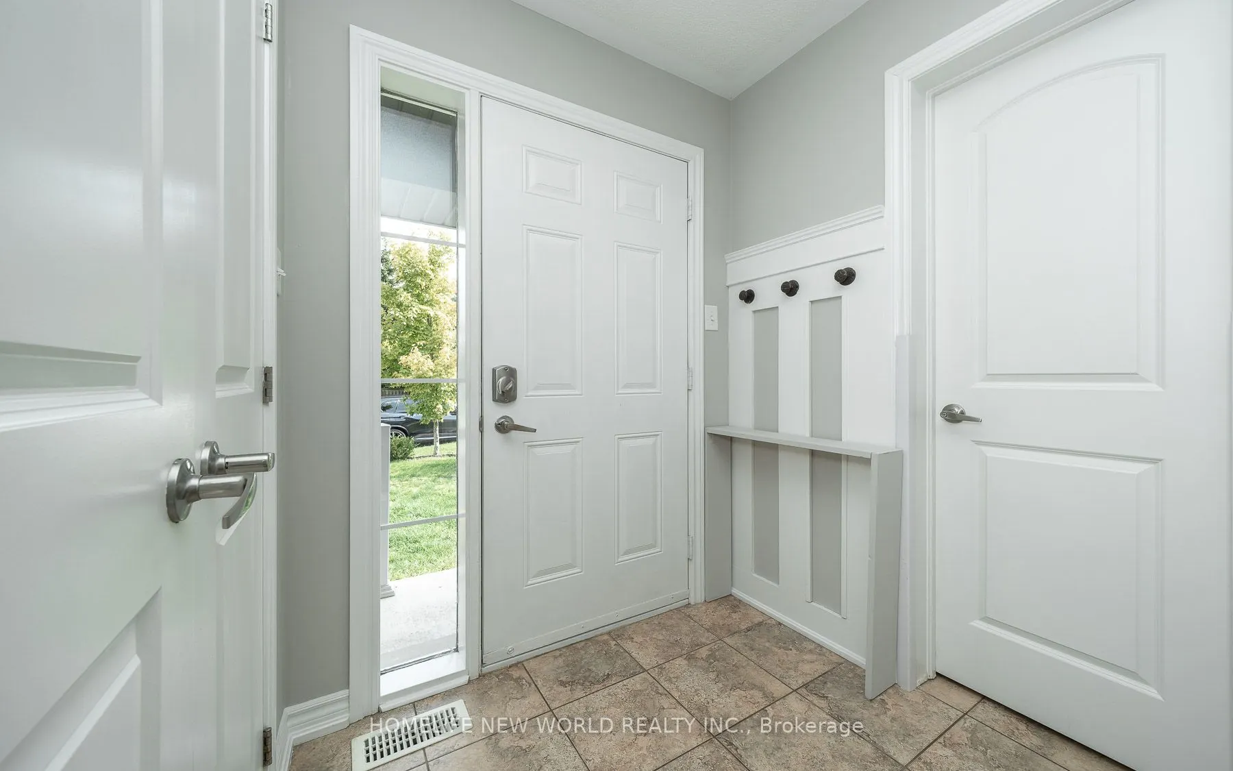 81 White Crescent