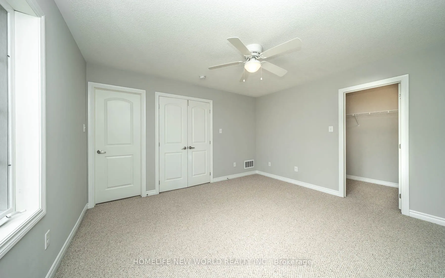 81 White Crescent