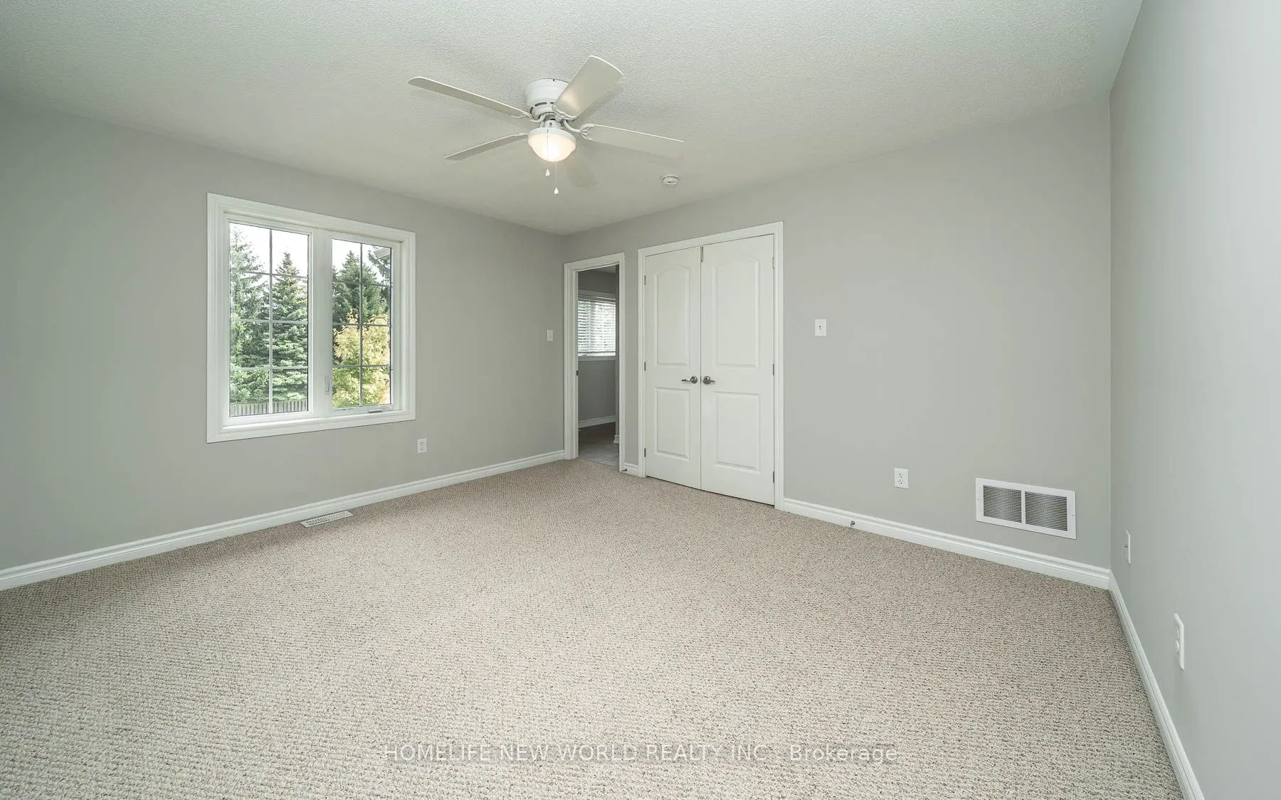 81 White Crescent