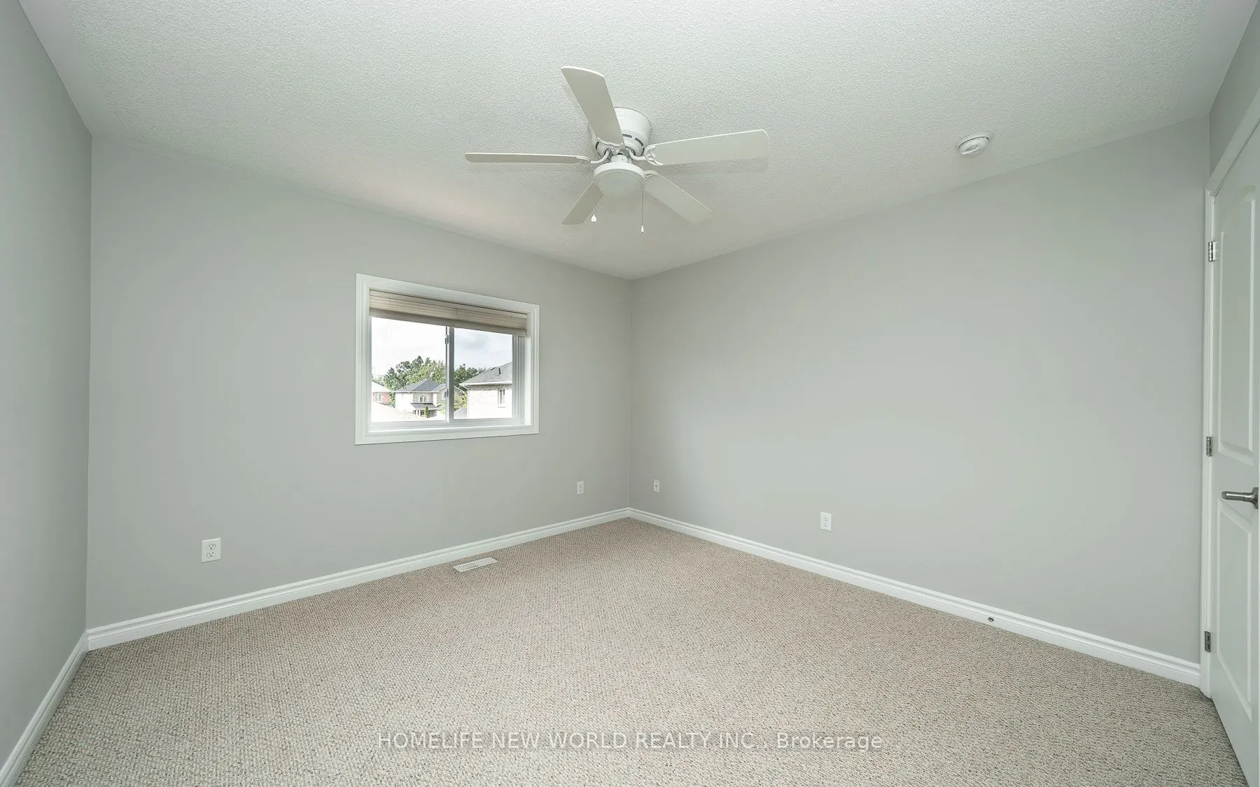 81 White Crescent