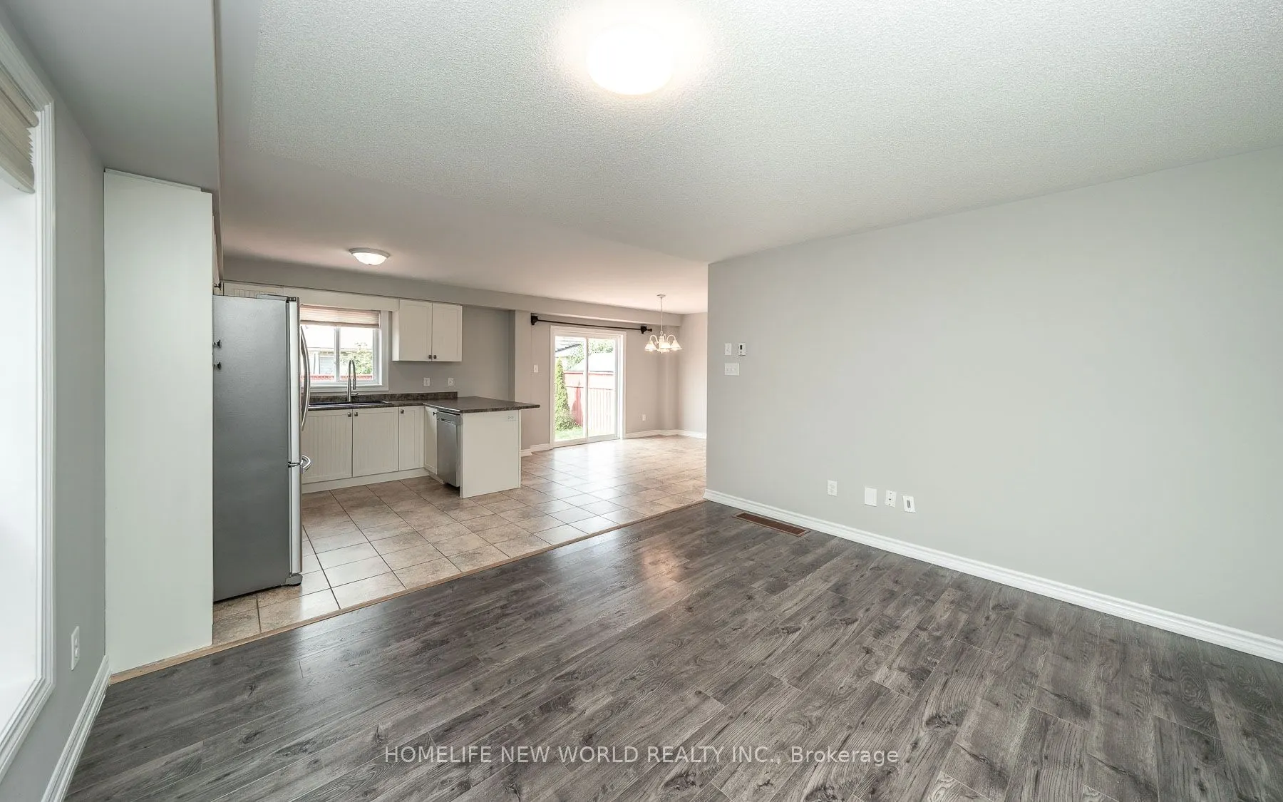 81 White Crescent