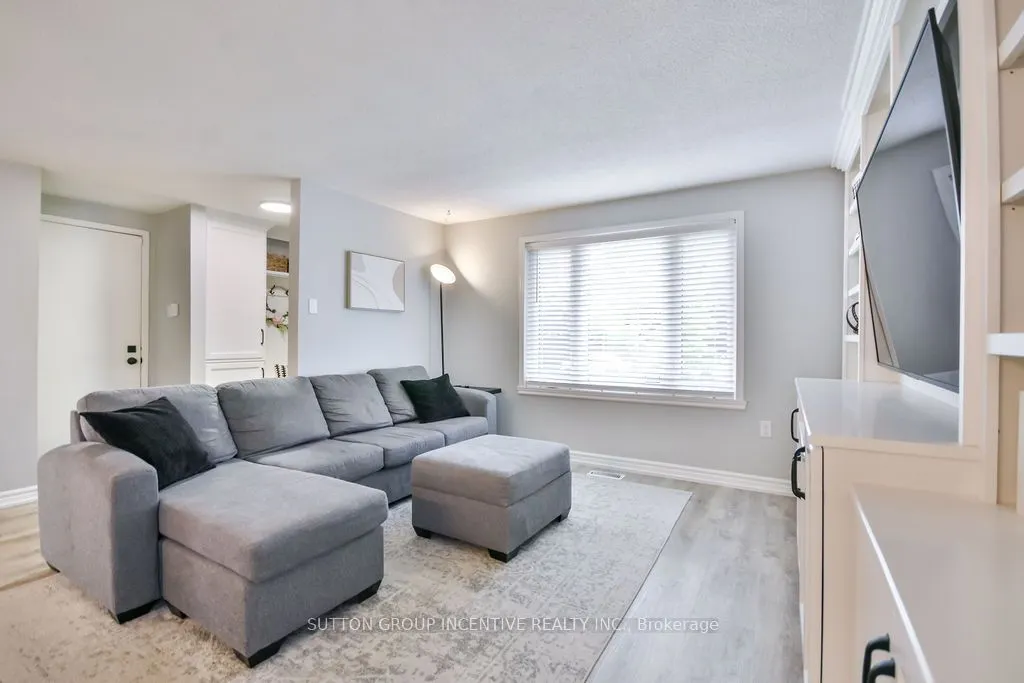 29 Wells Crescent