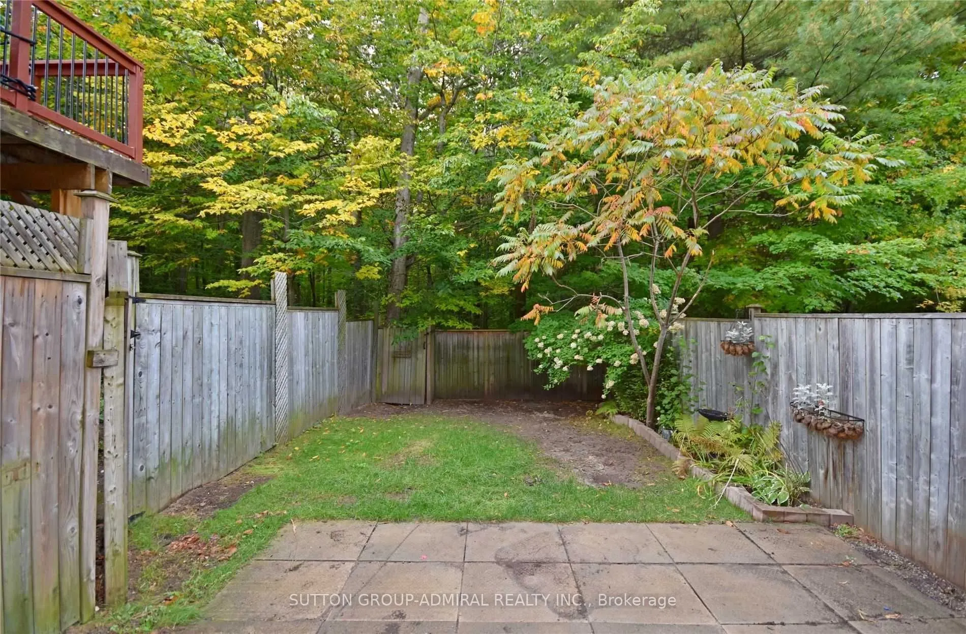 70 Hawthorne Crescent, #Upper