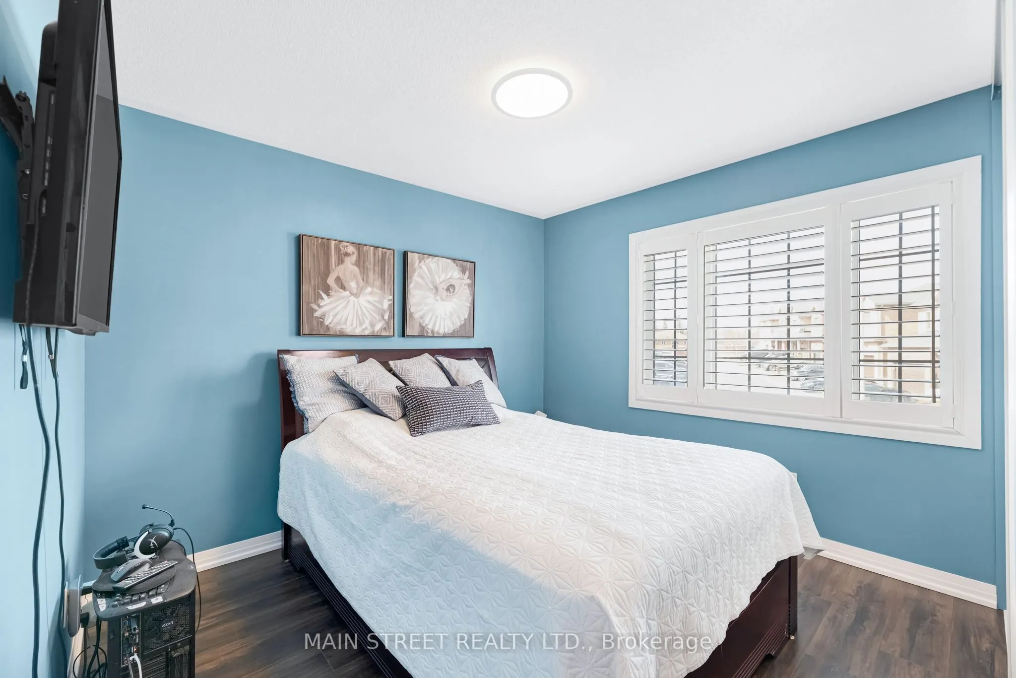 7 Bedford Estates Crescent