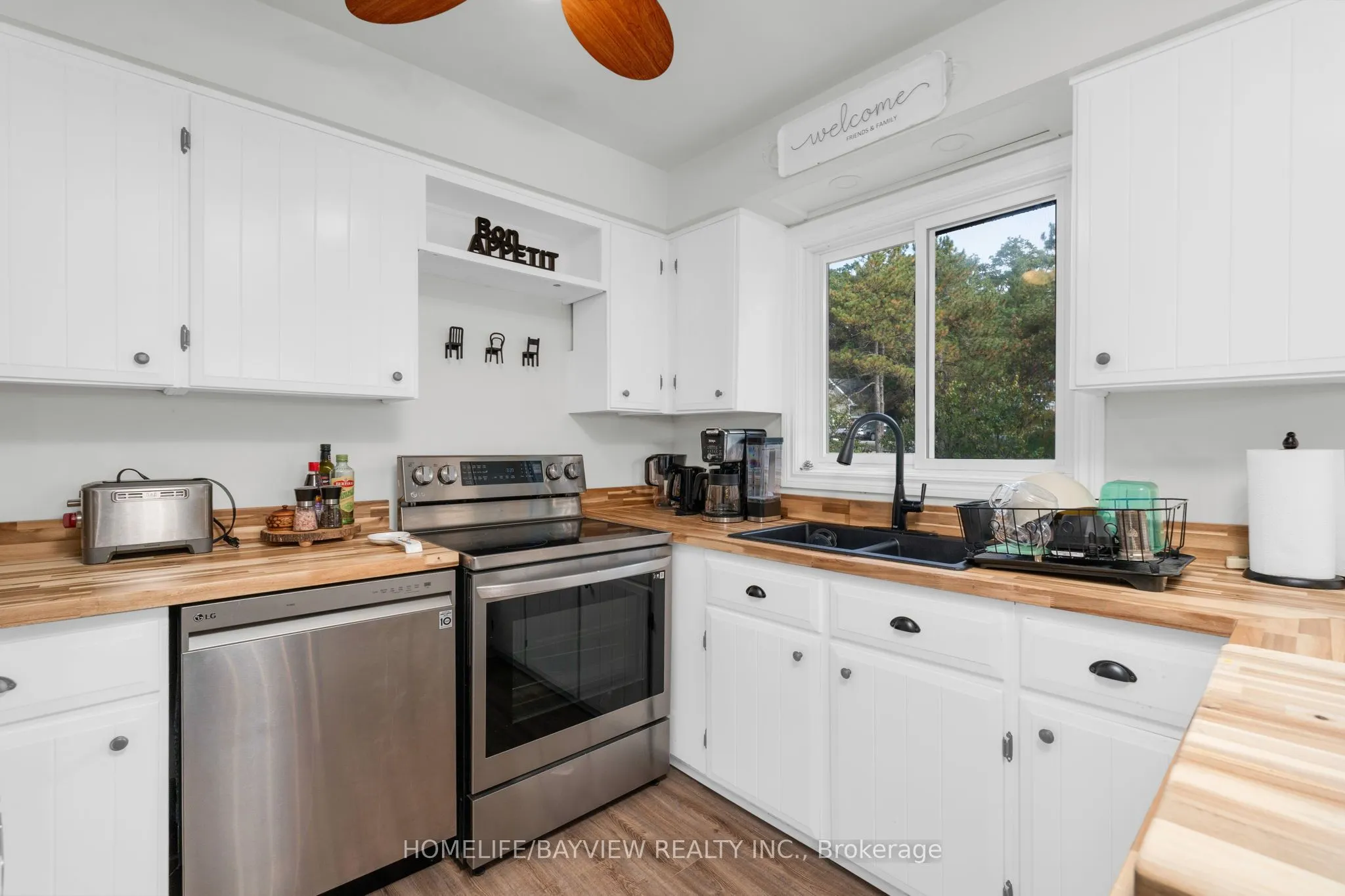 15 BIRCH GROVE Drive