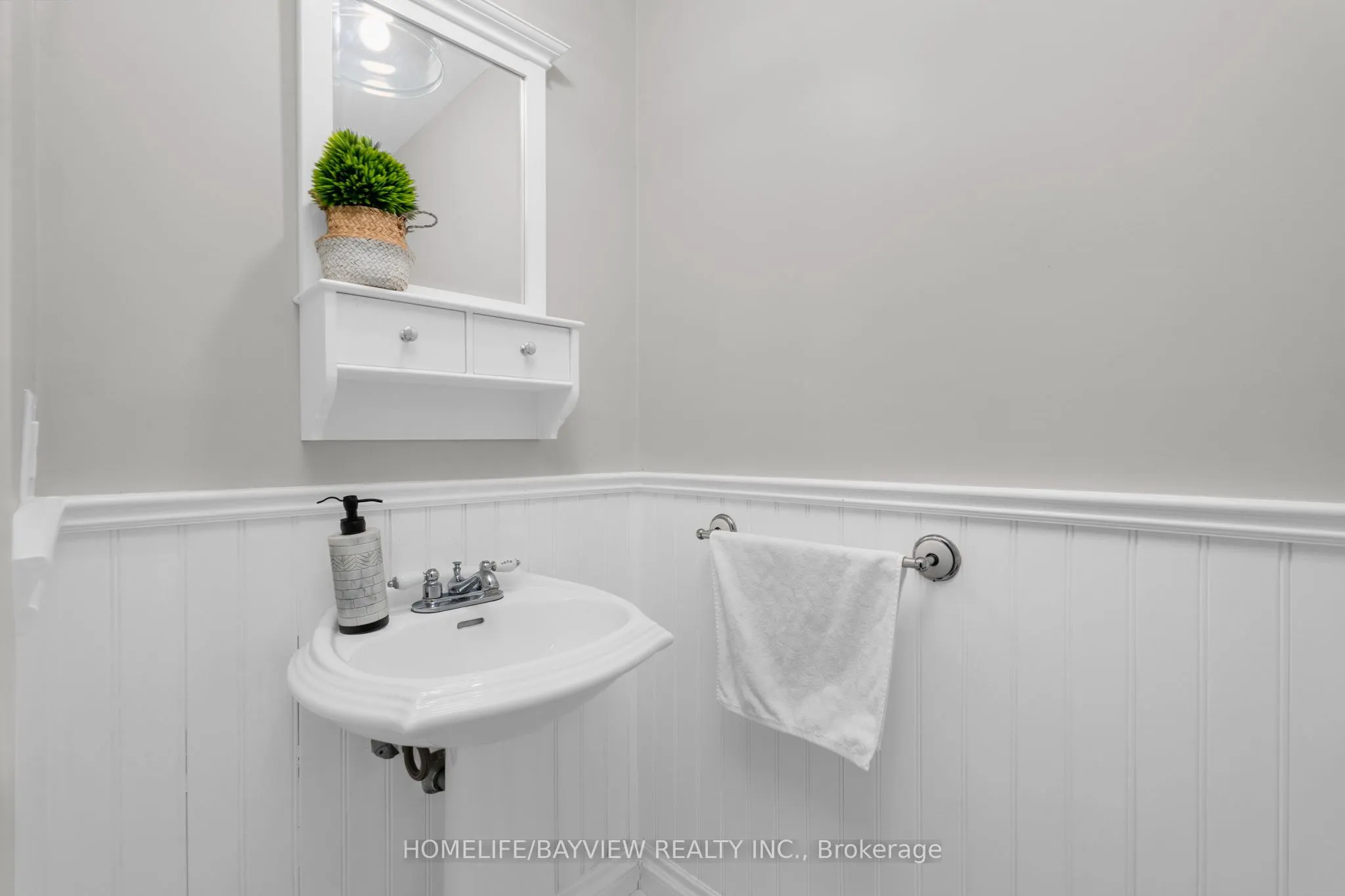 15 BIRCH GROVE Drive