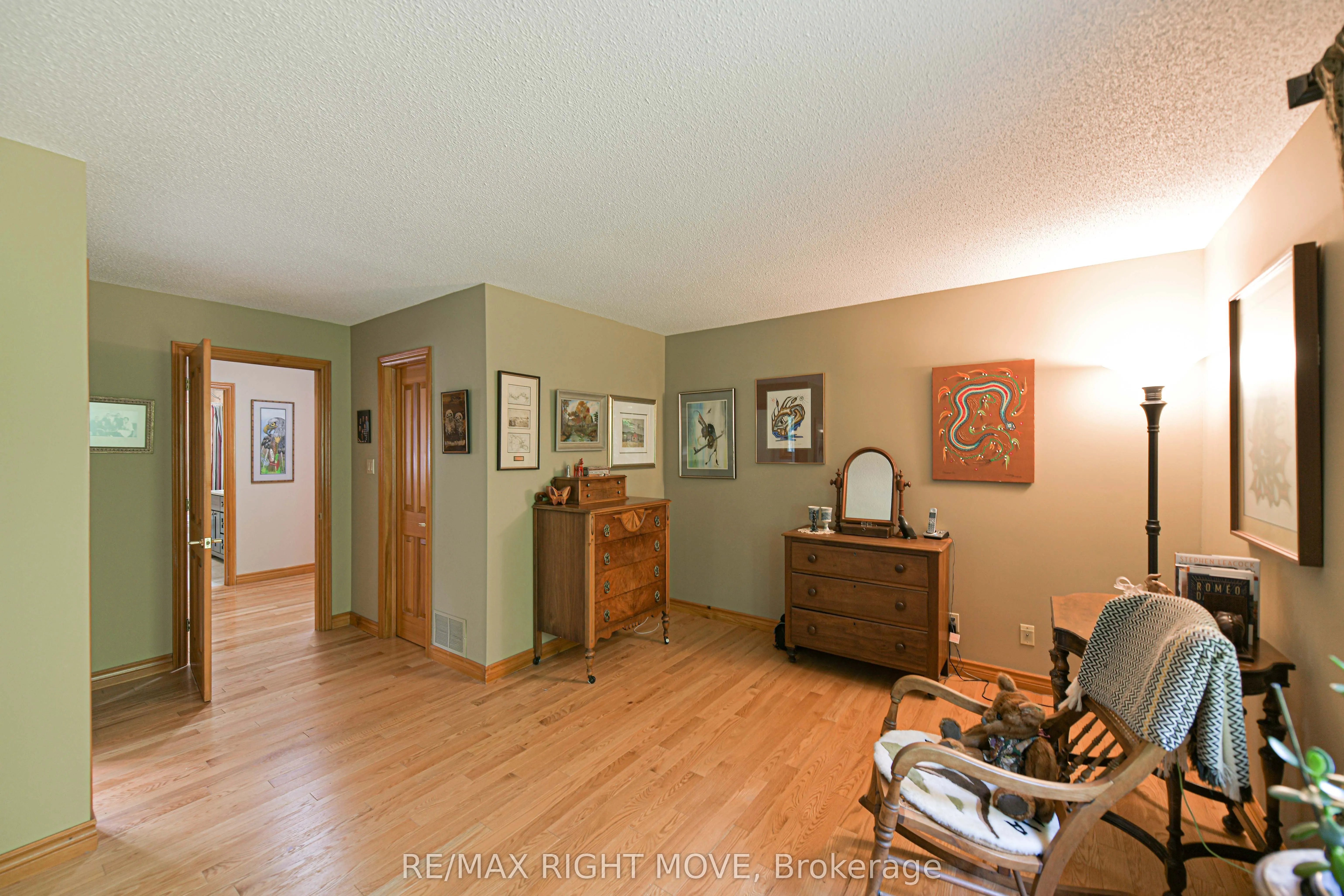 1892 CARRIAGE Court