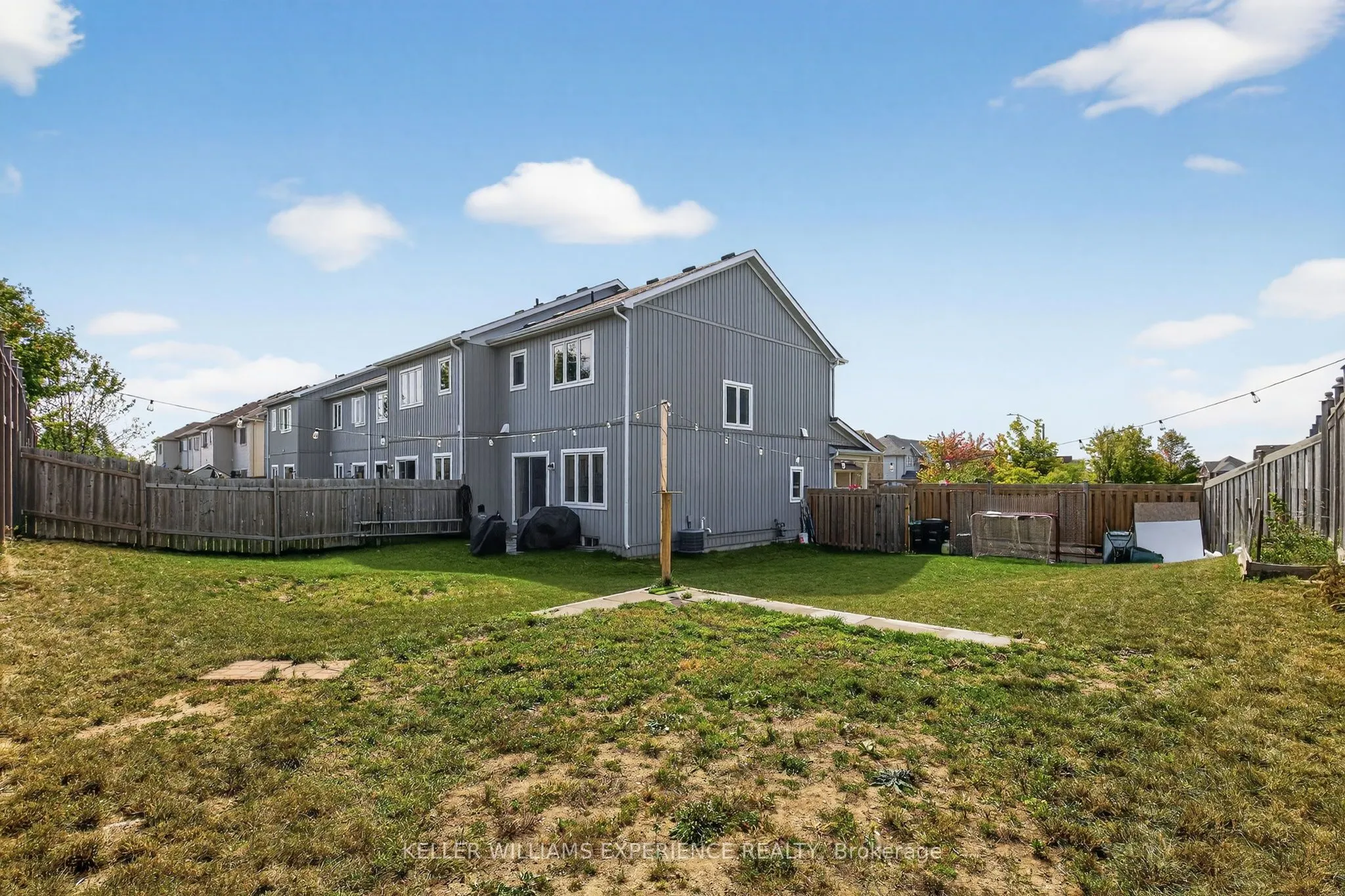 70 Pearcey Crescent