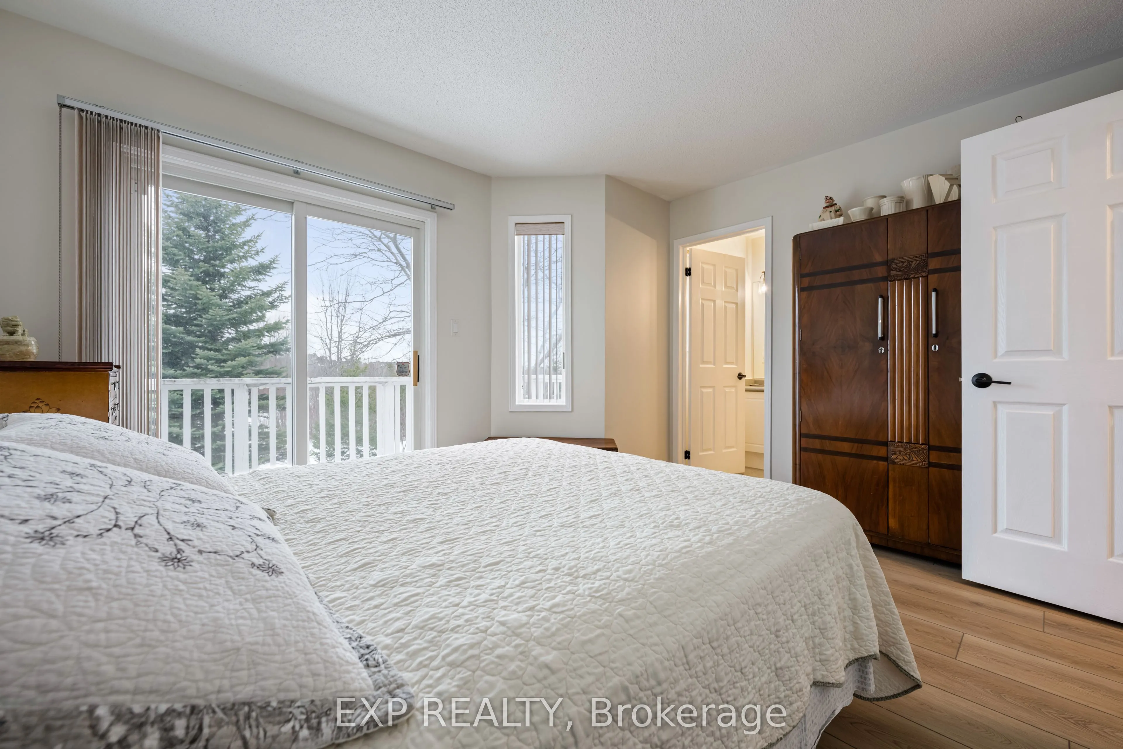 22 Cranberry Surf, #Call LBO