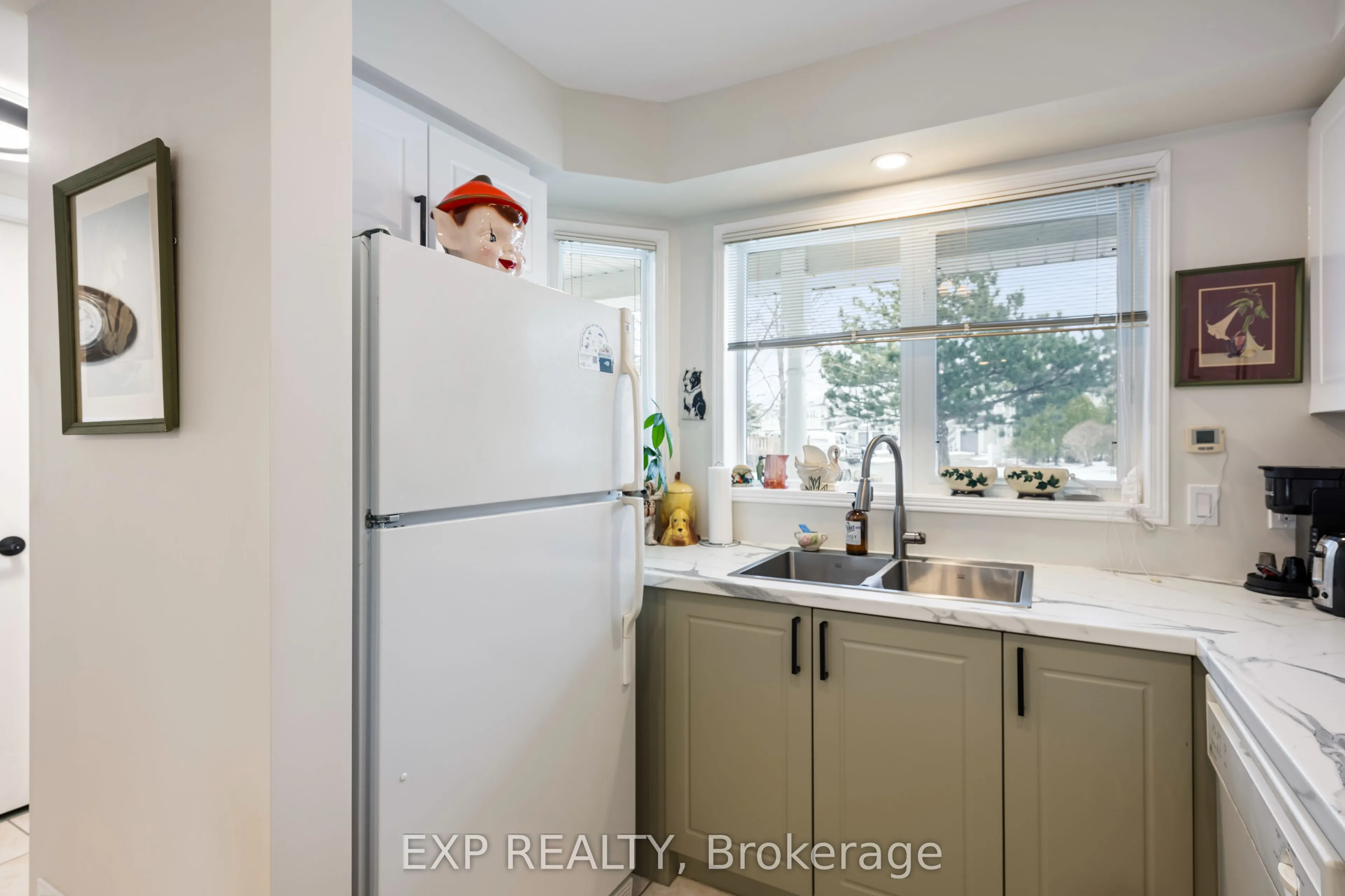 22 Cranberry Surf, #Call LBO