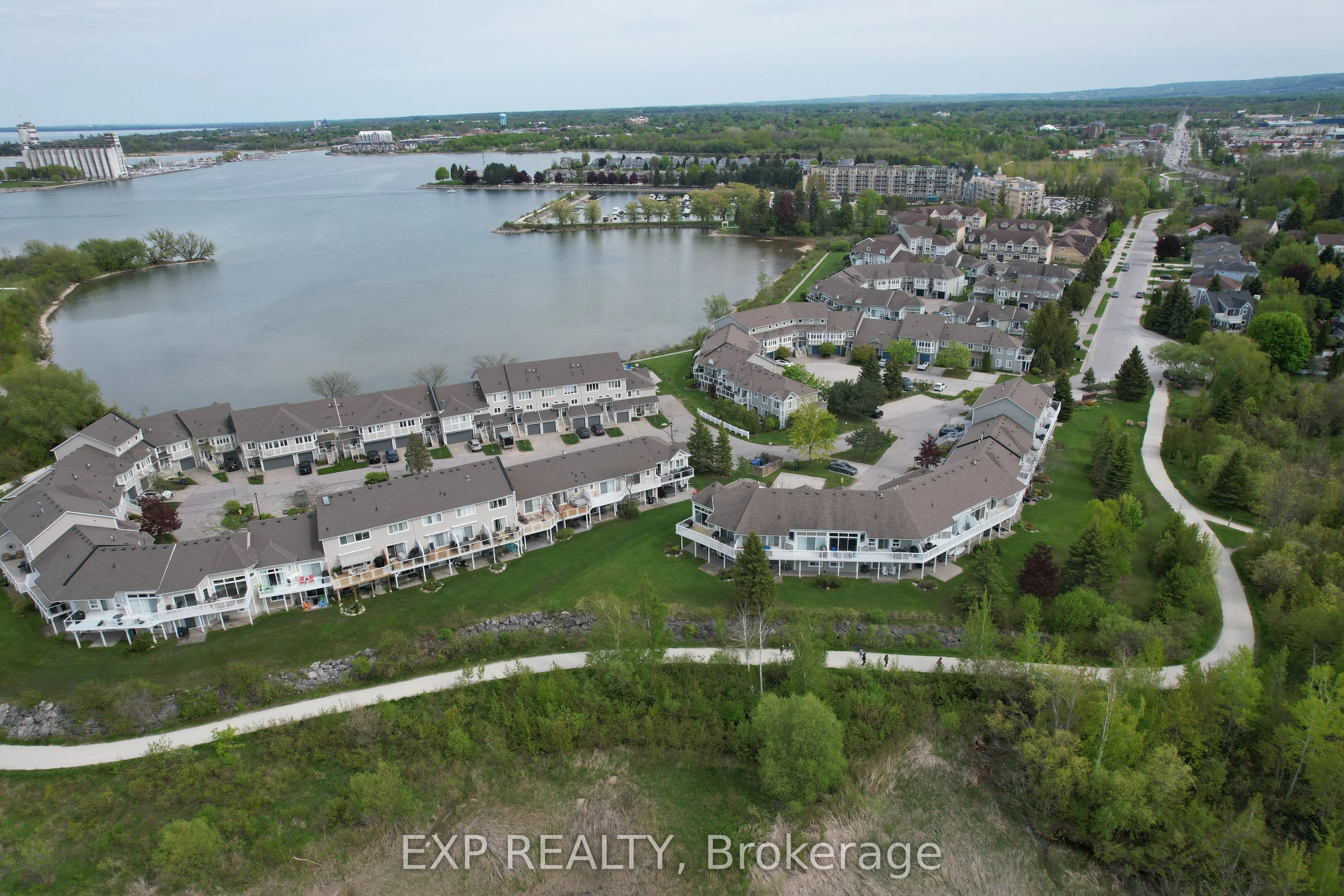 22 Cranberry Surf, #Call LBO