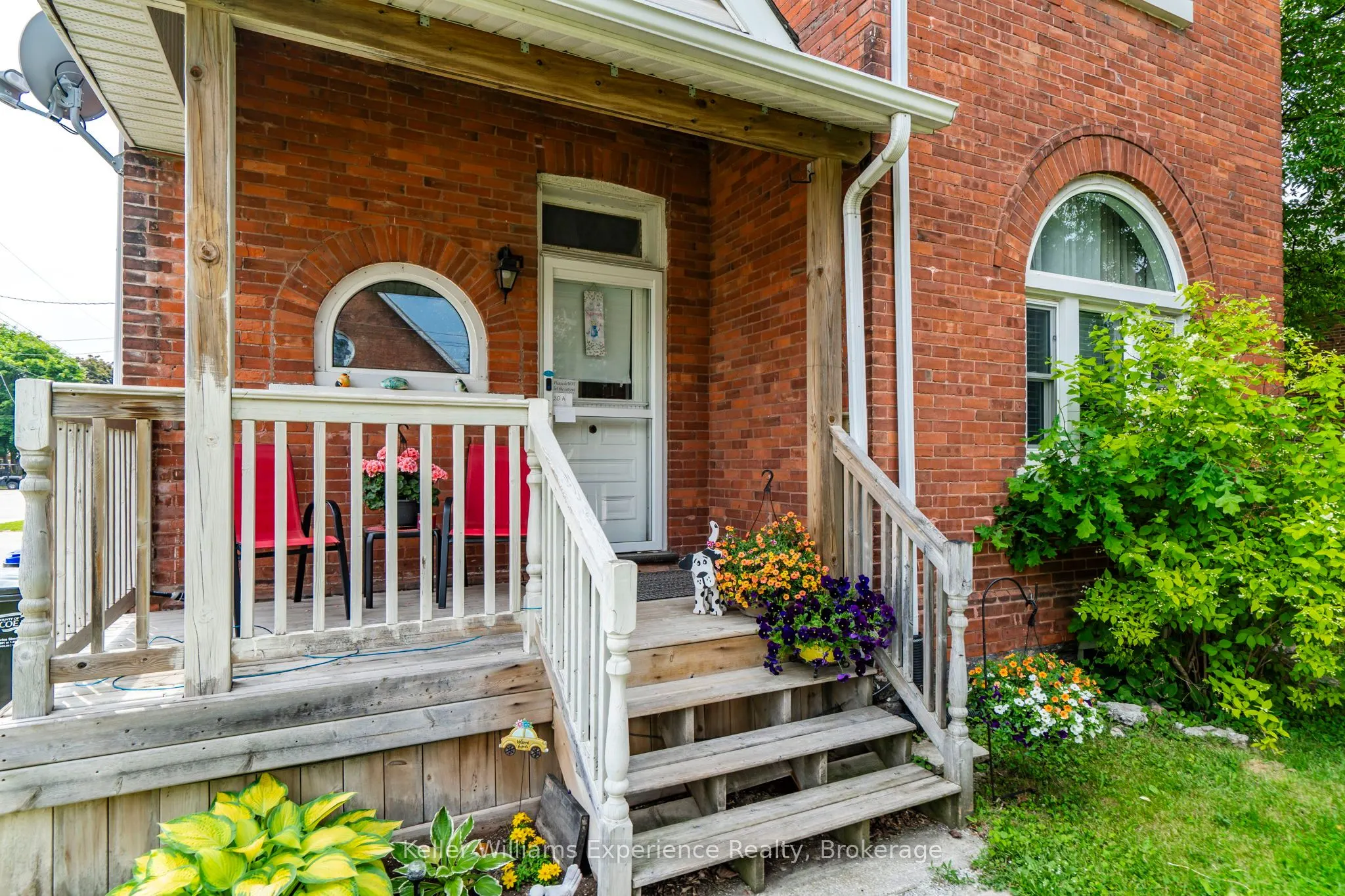 20 Yonge Street S