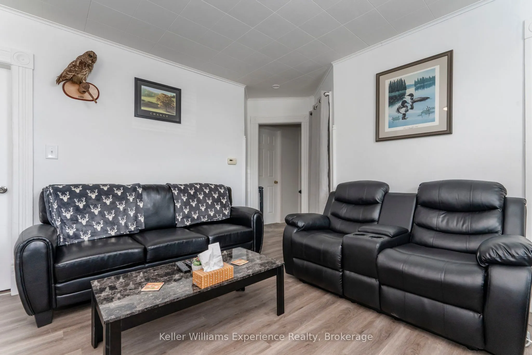20 Yonge Street S