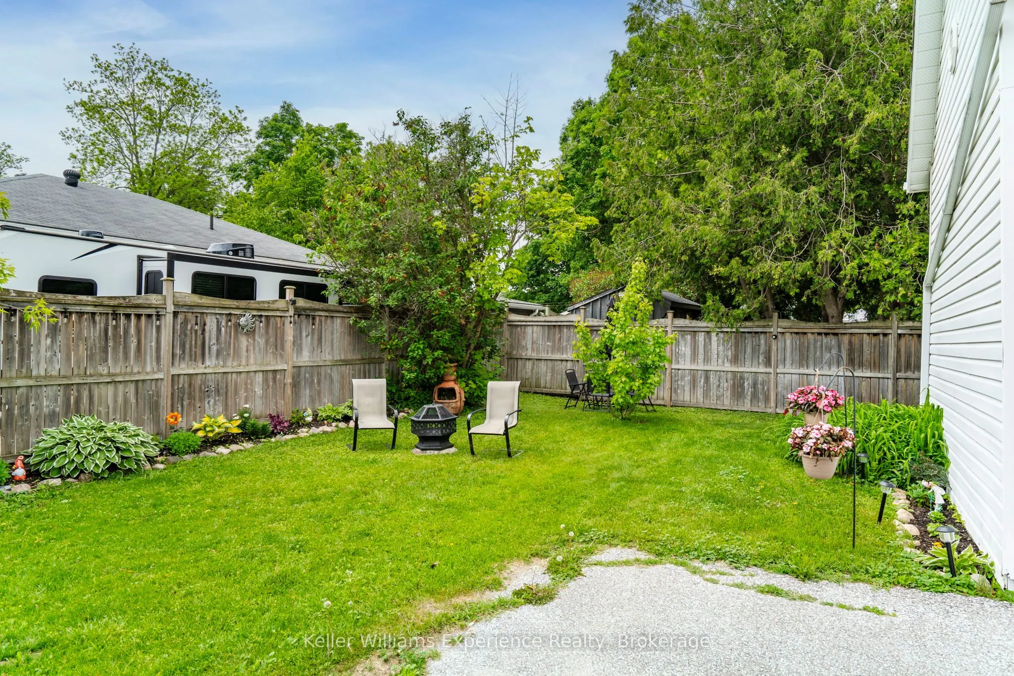 20 Yonge Street S