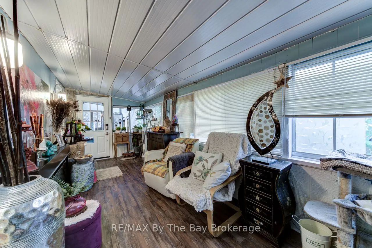 9 ALLEN Drive N