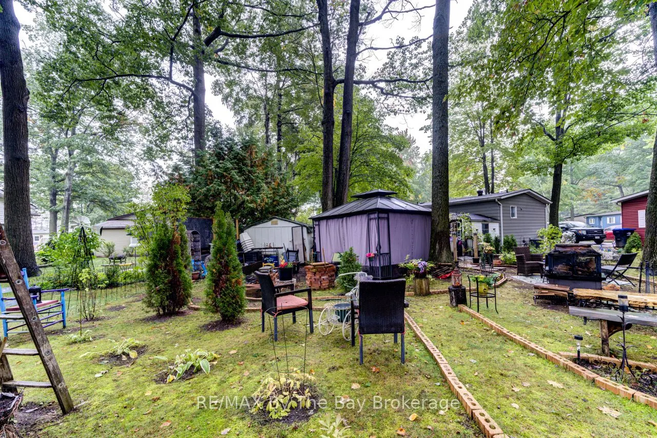 9 ALLEN Drive N
