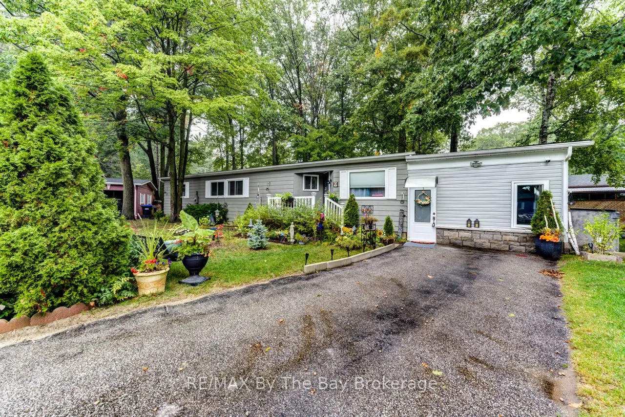 9 ALLEN Drive N