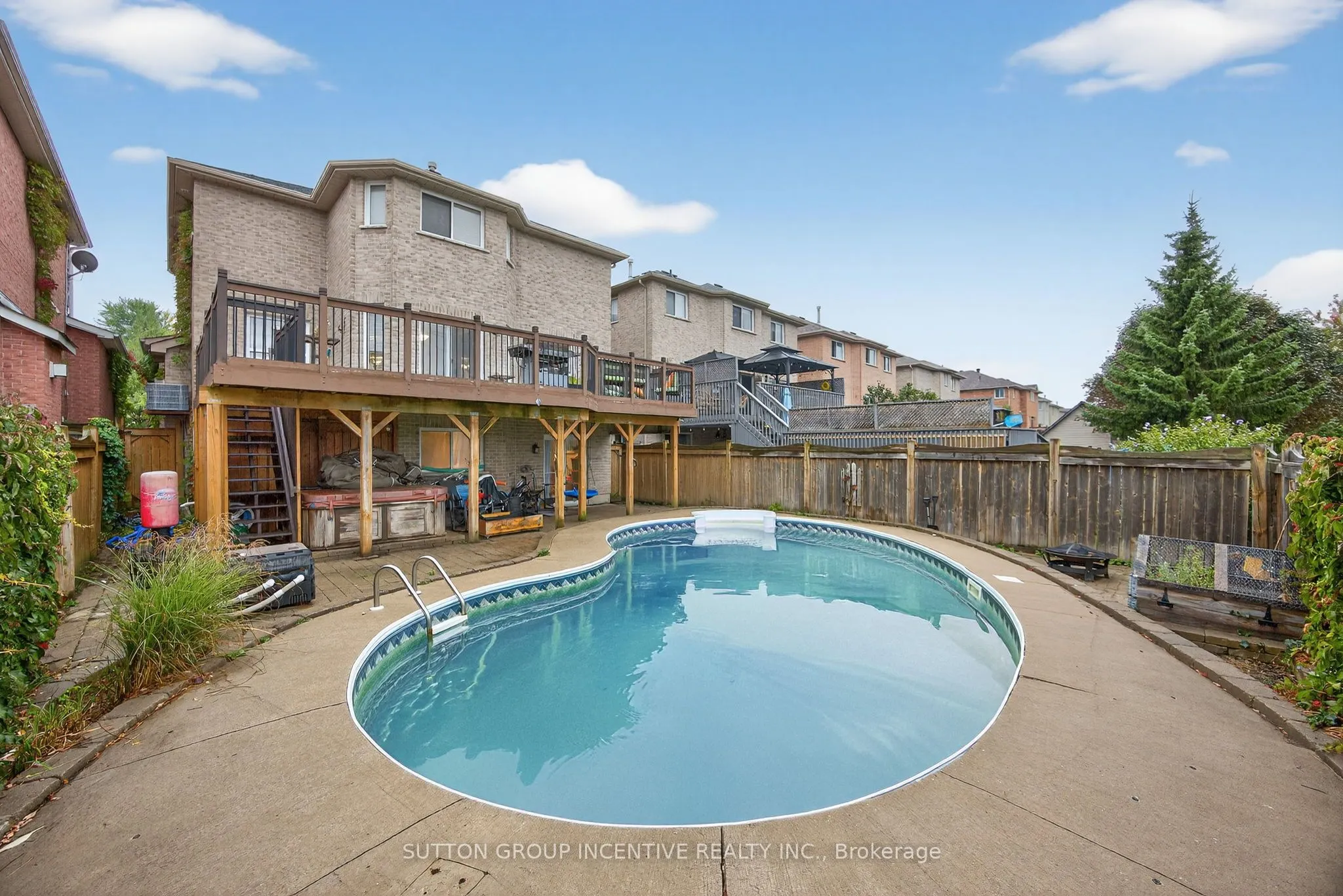 4 Dunnett Drive