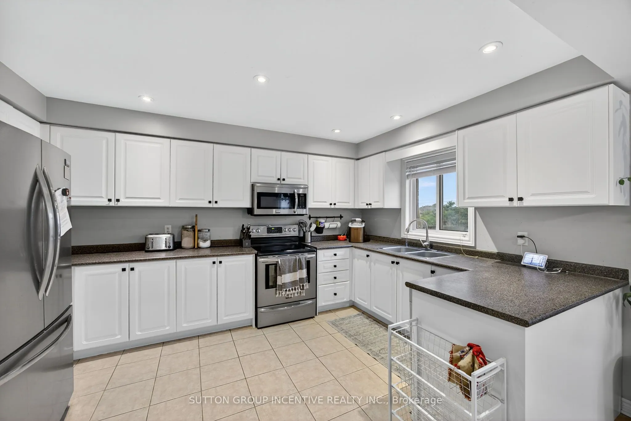 4 Dunnett Drive
