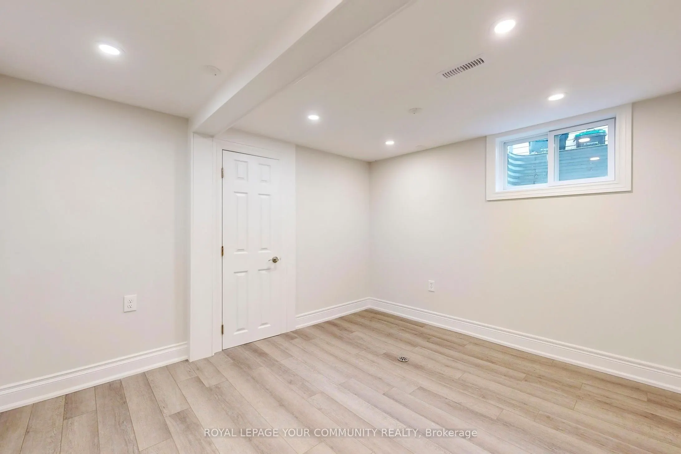 2 Charlotte Court