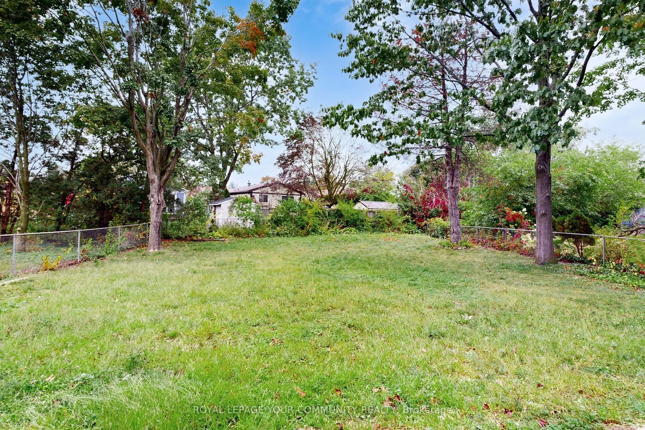 2 Charlotte Court