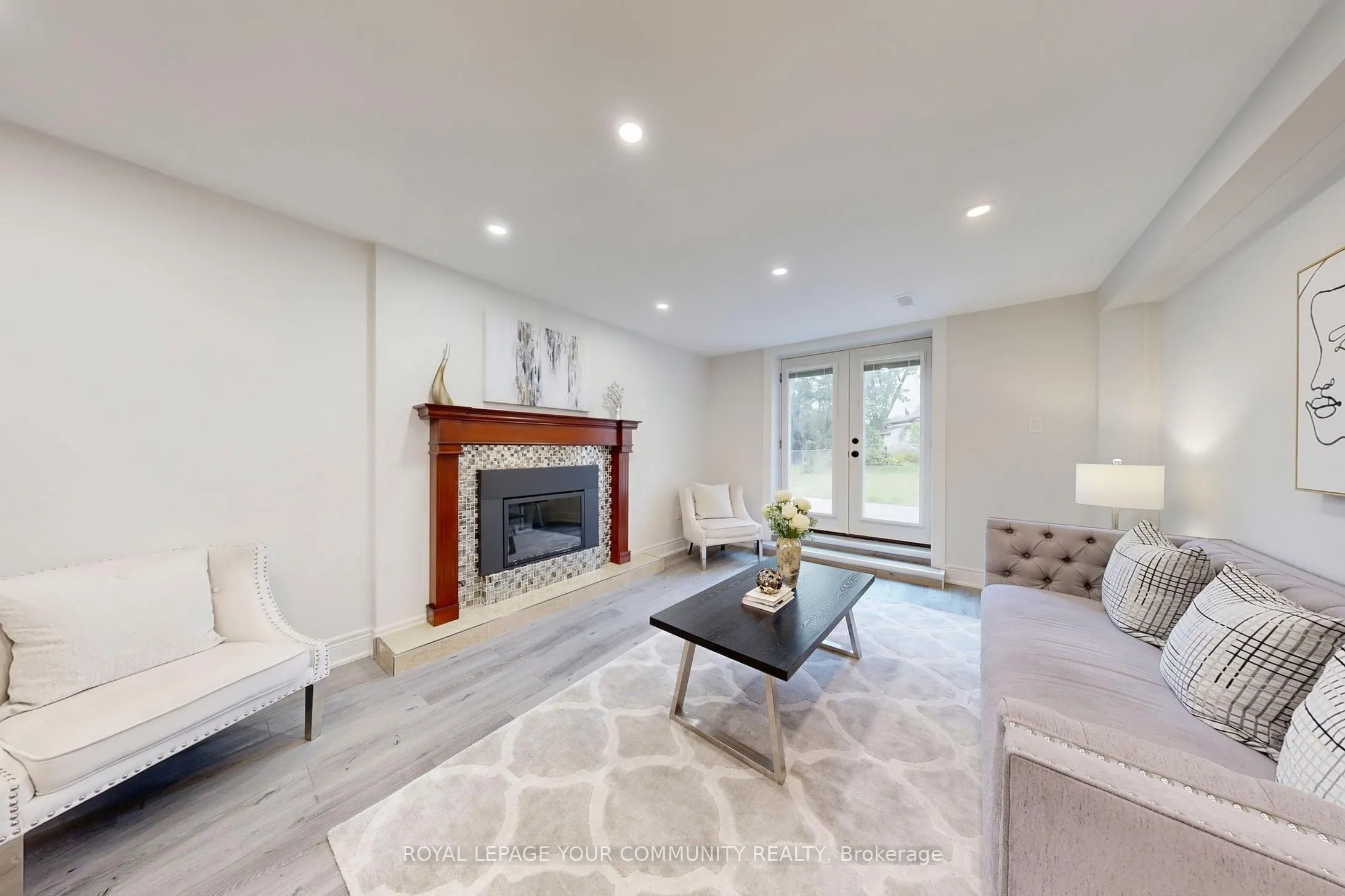 2 Charlotte Court