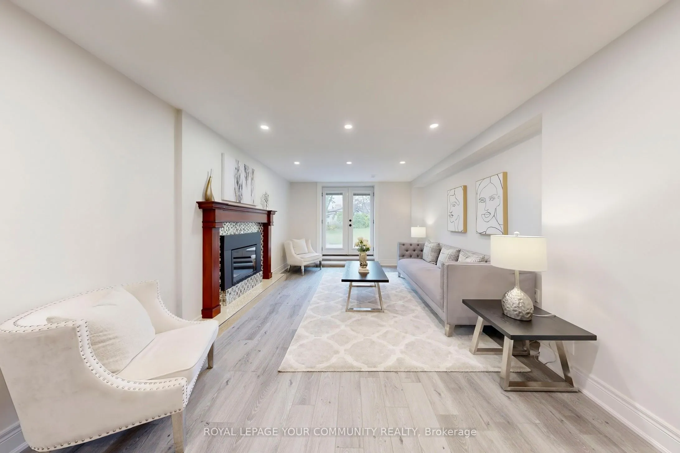 2 Charlotte Court
