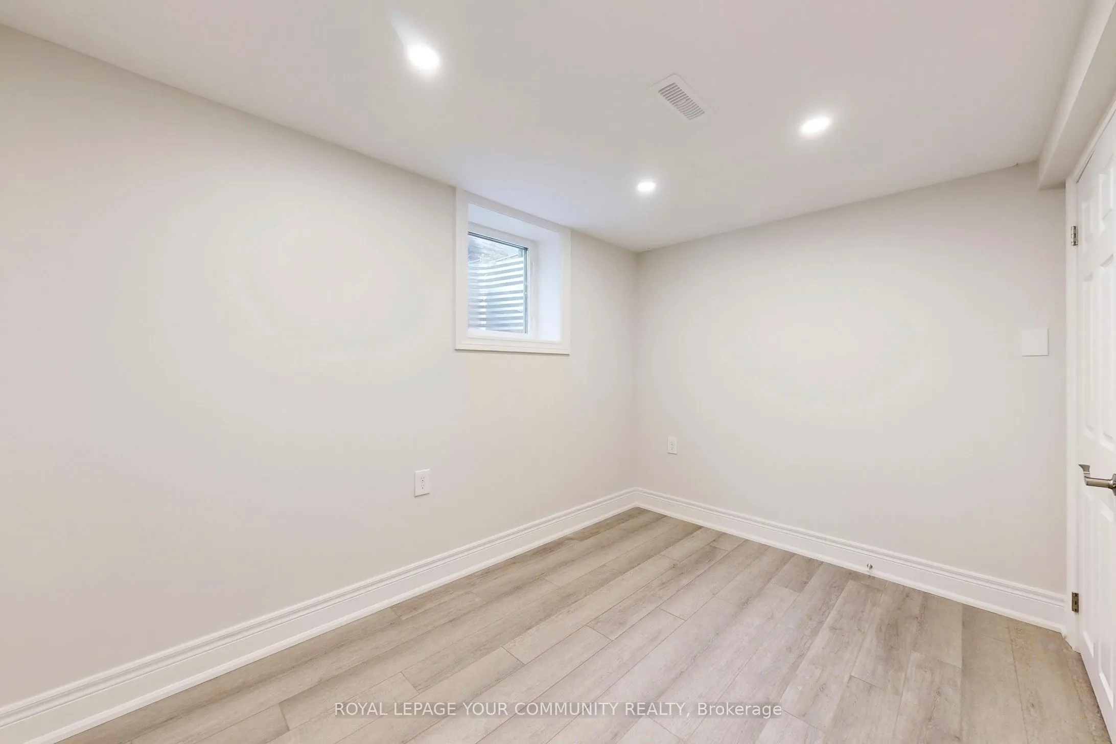 2 Charlotte Court