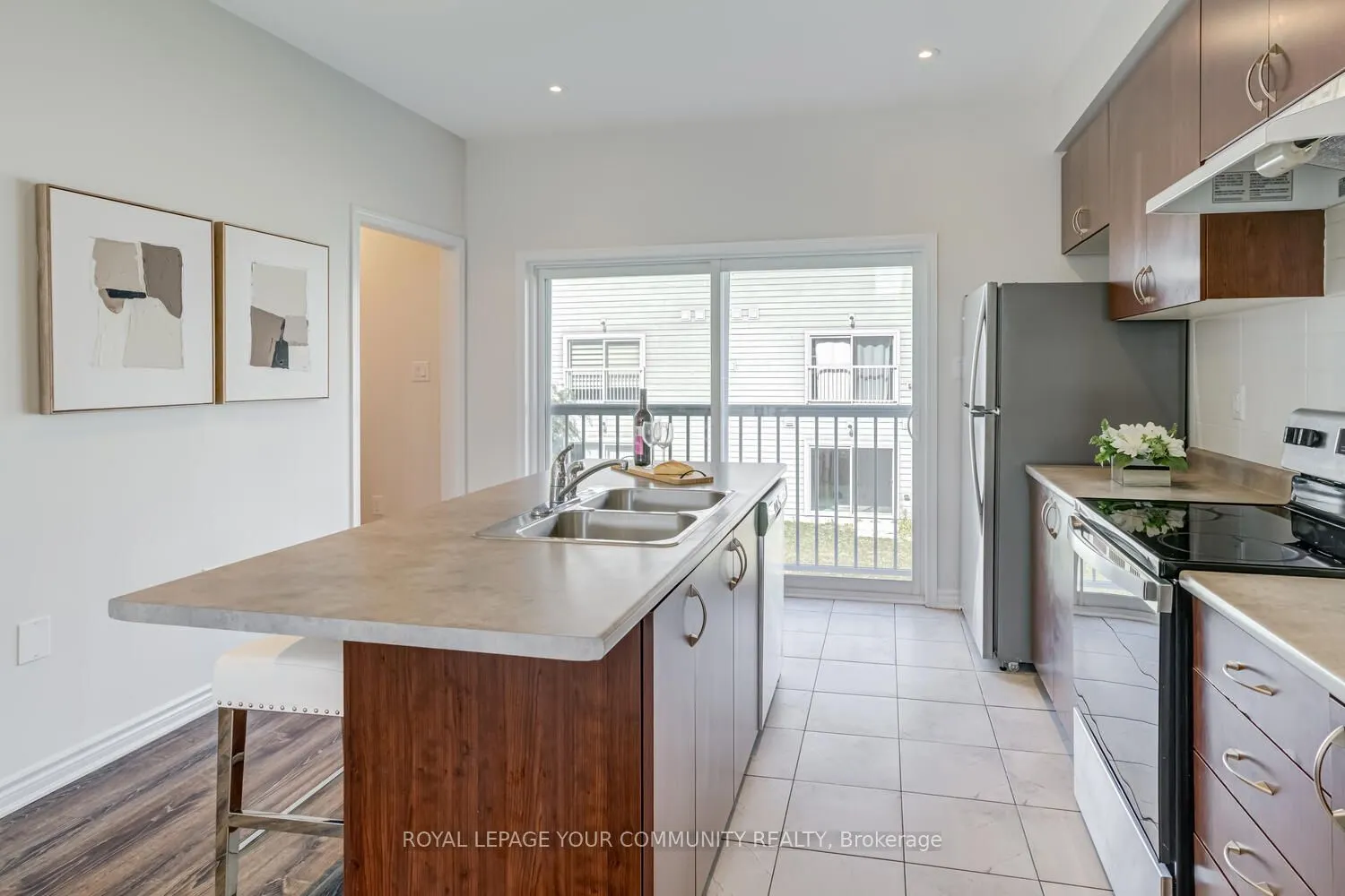 25 Shelburne Avenue