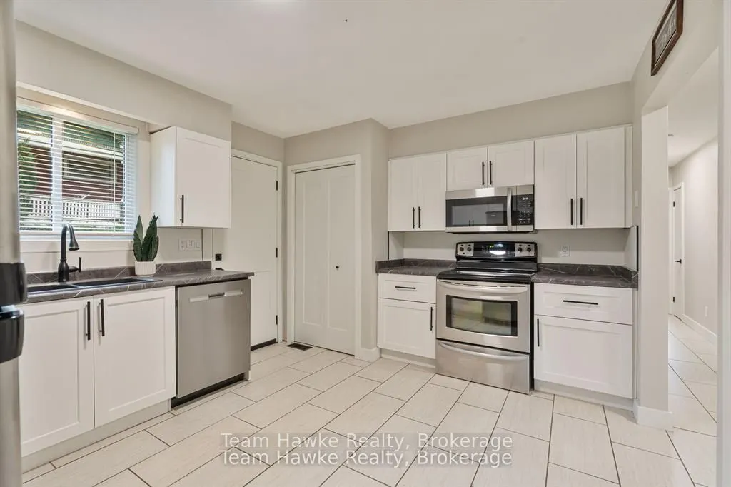 689 Dominion Avenue