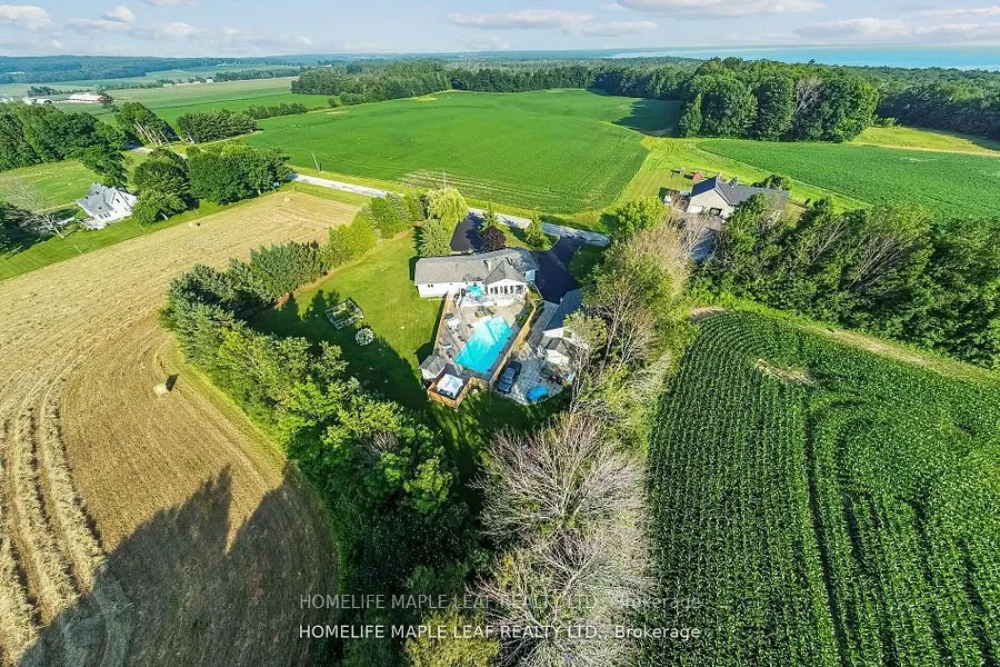 560 Concession 15 Road W