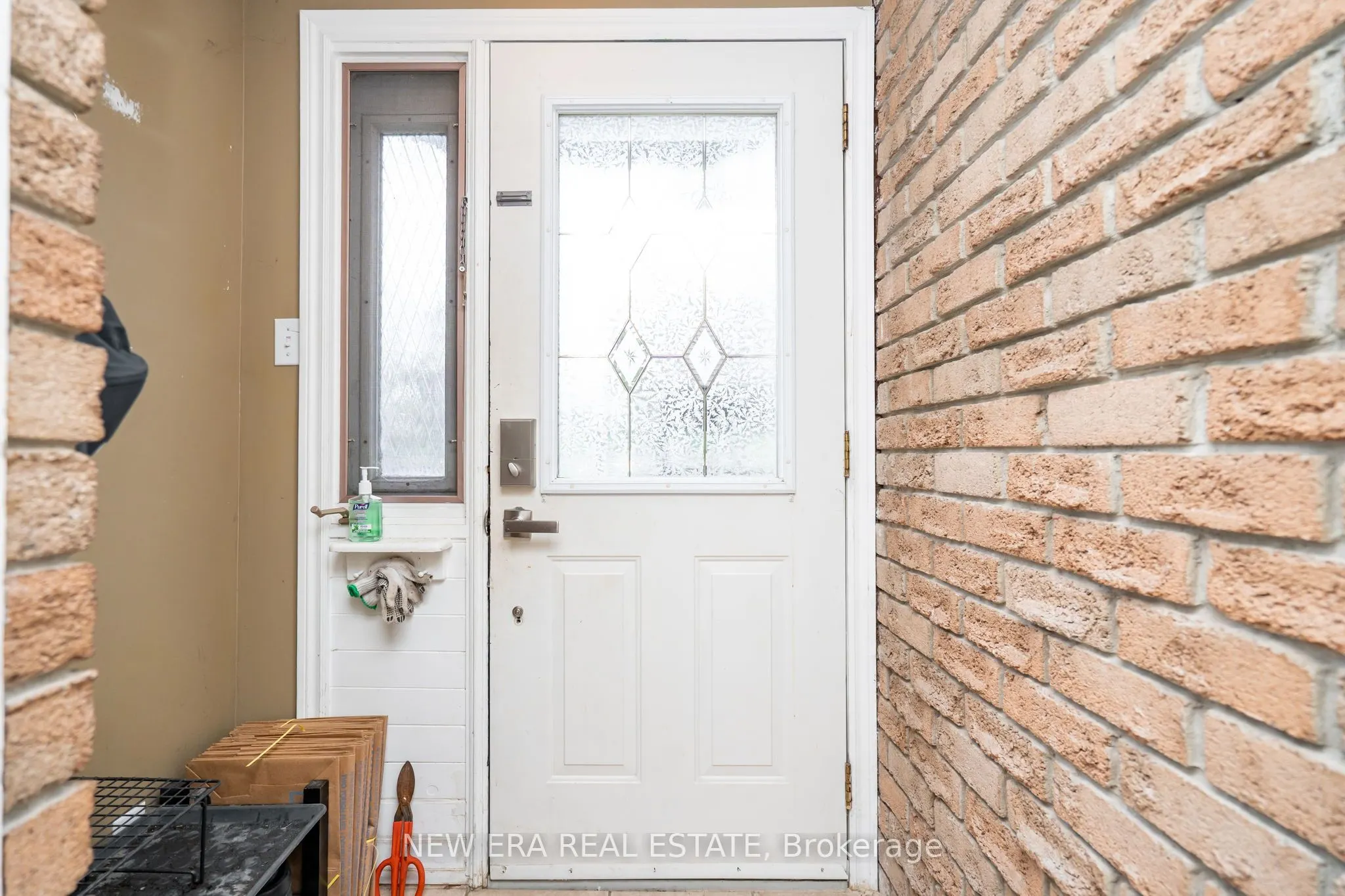 34 LAMPMAN Lane