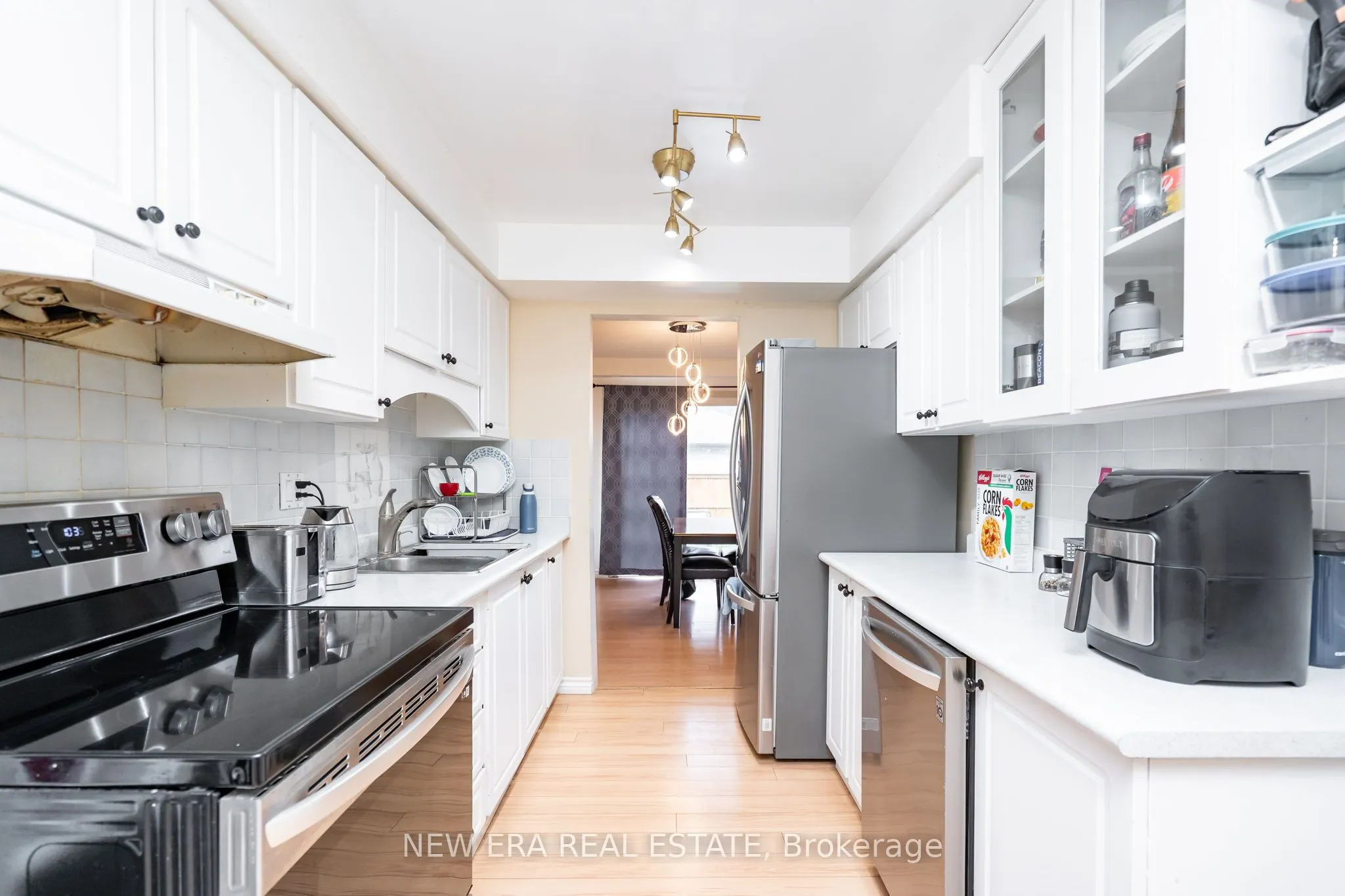 34 LAMPMAN Lane
