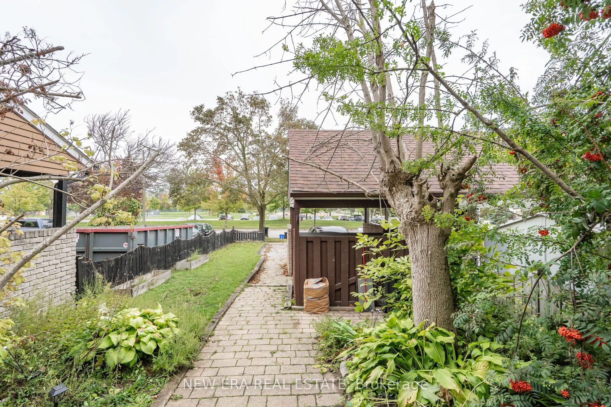 34 LAMPMAN Lane