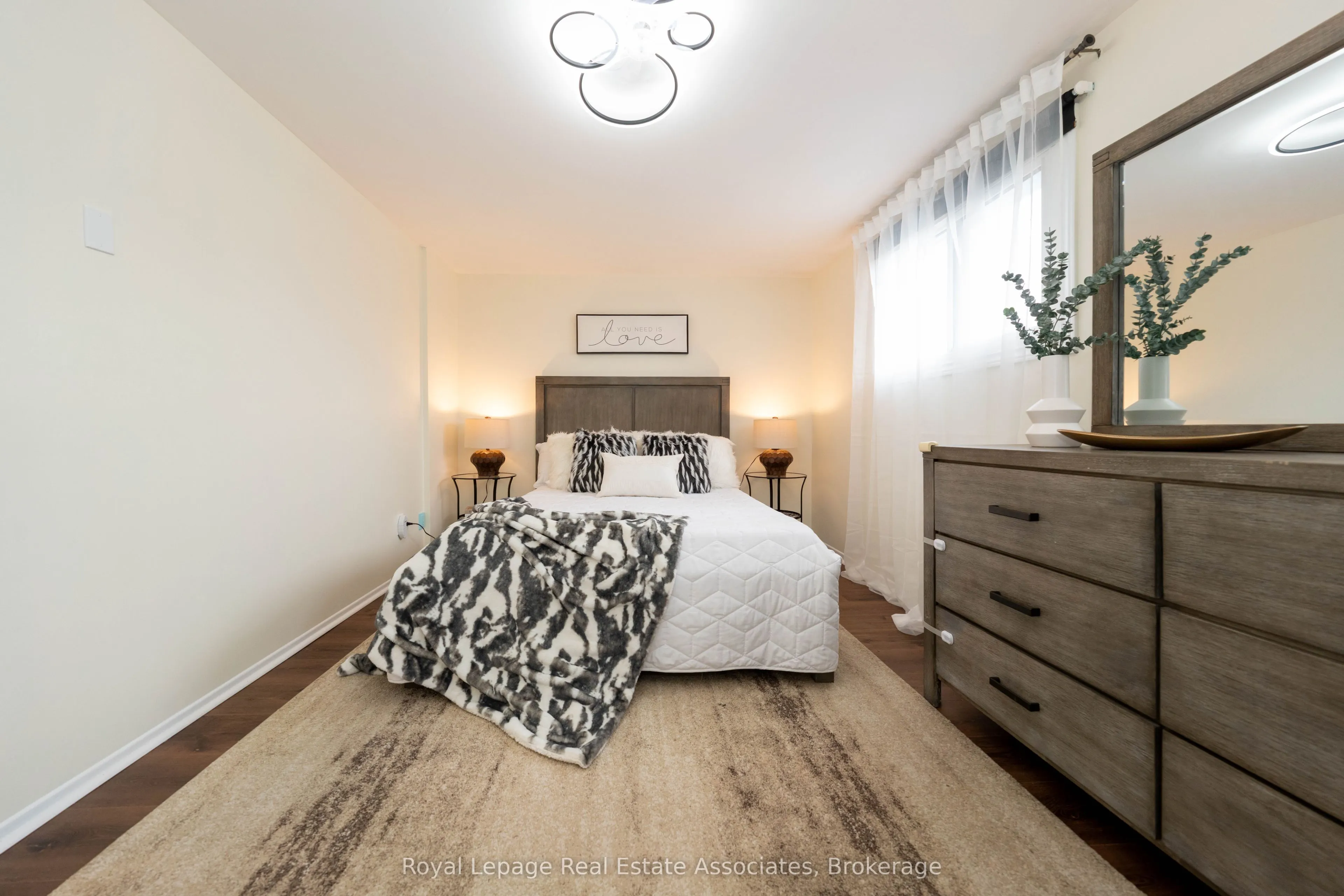41 Barrett Crescent