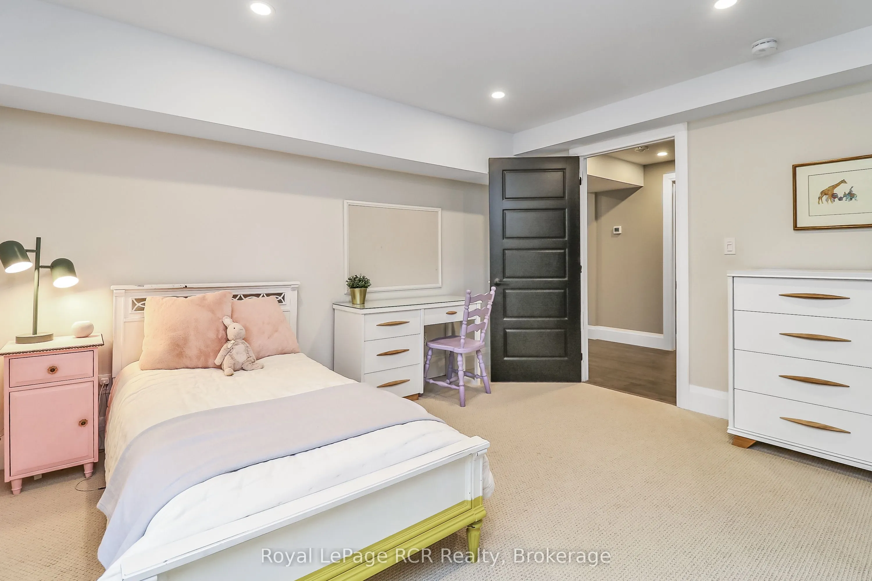 3 Holly Court