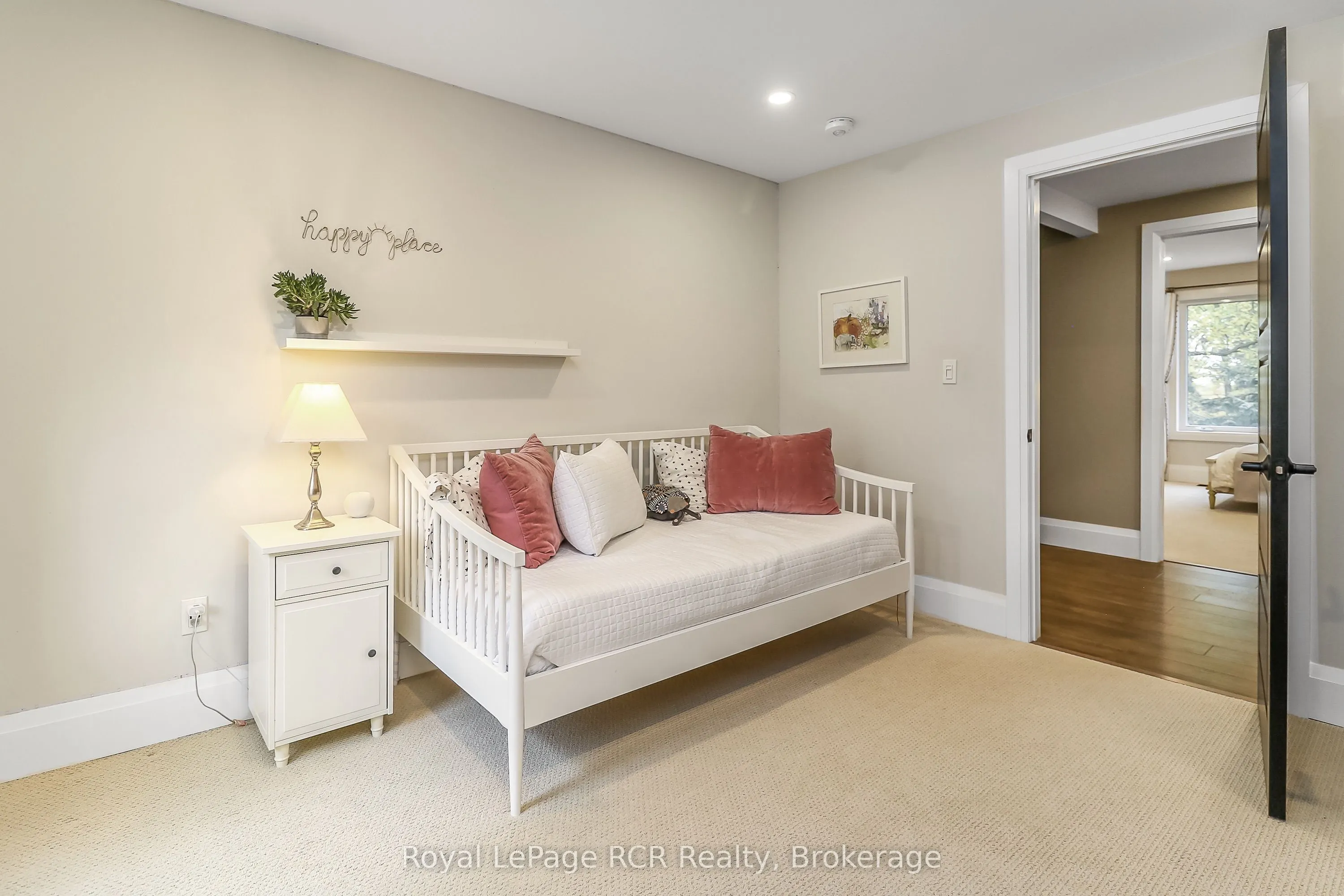 3 Holly Court