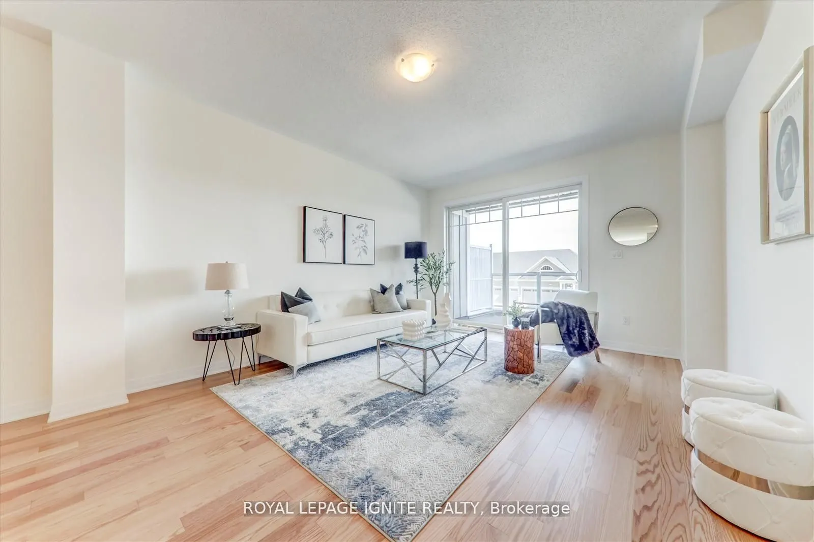544 Hudson Crescent