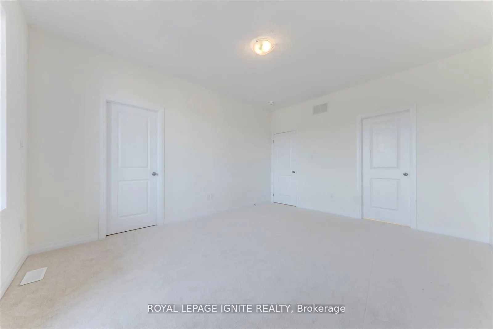 553 Hudson Crescent
