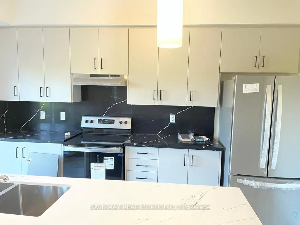 44 Lahey Crescent
