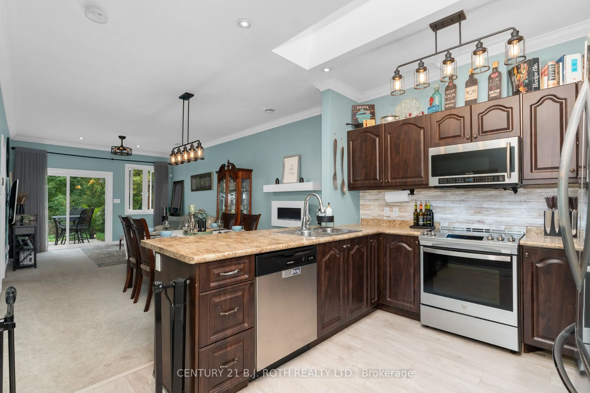 3 Riverwalk Drive