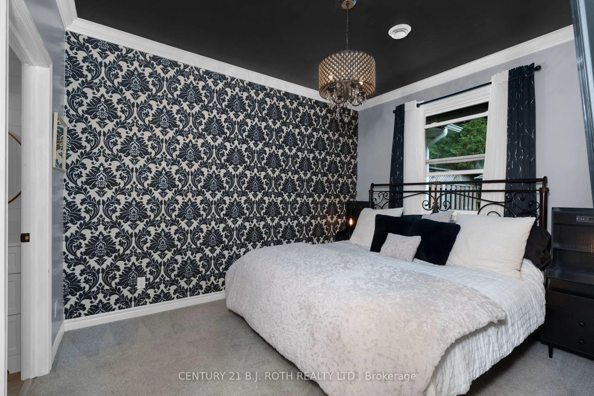 3 Riverwalk Drive