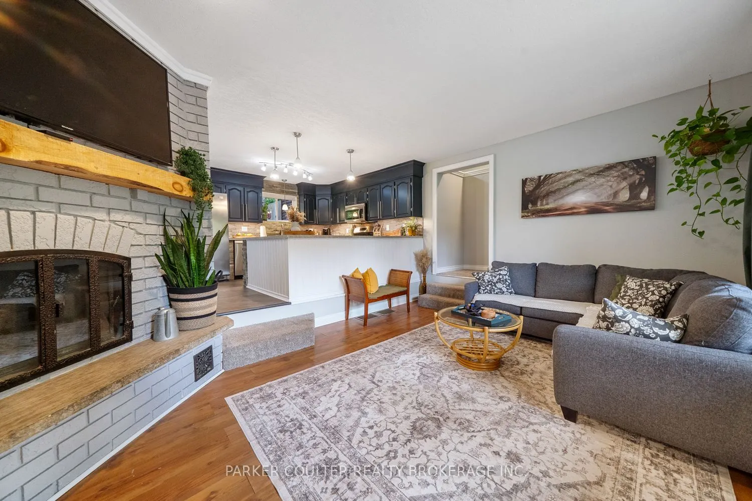 15 Mundy Avenue