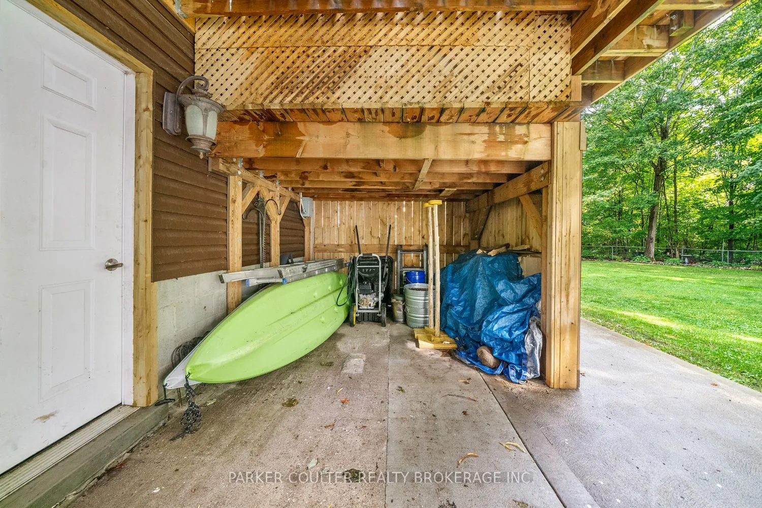 15 Mundy Avenue